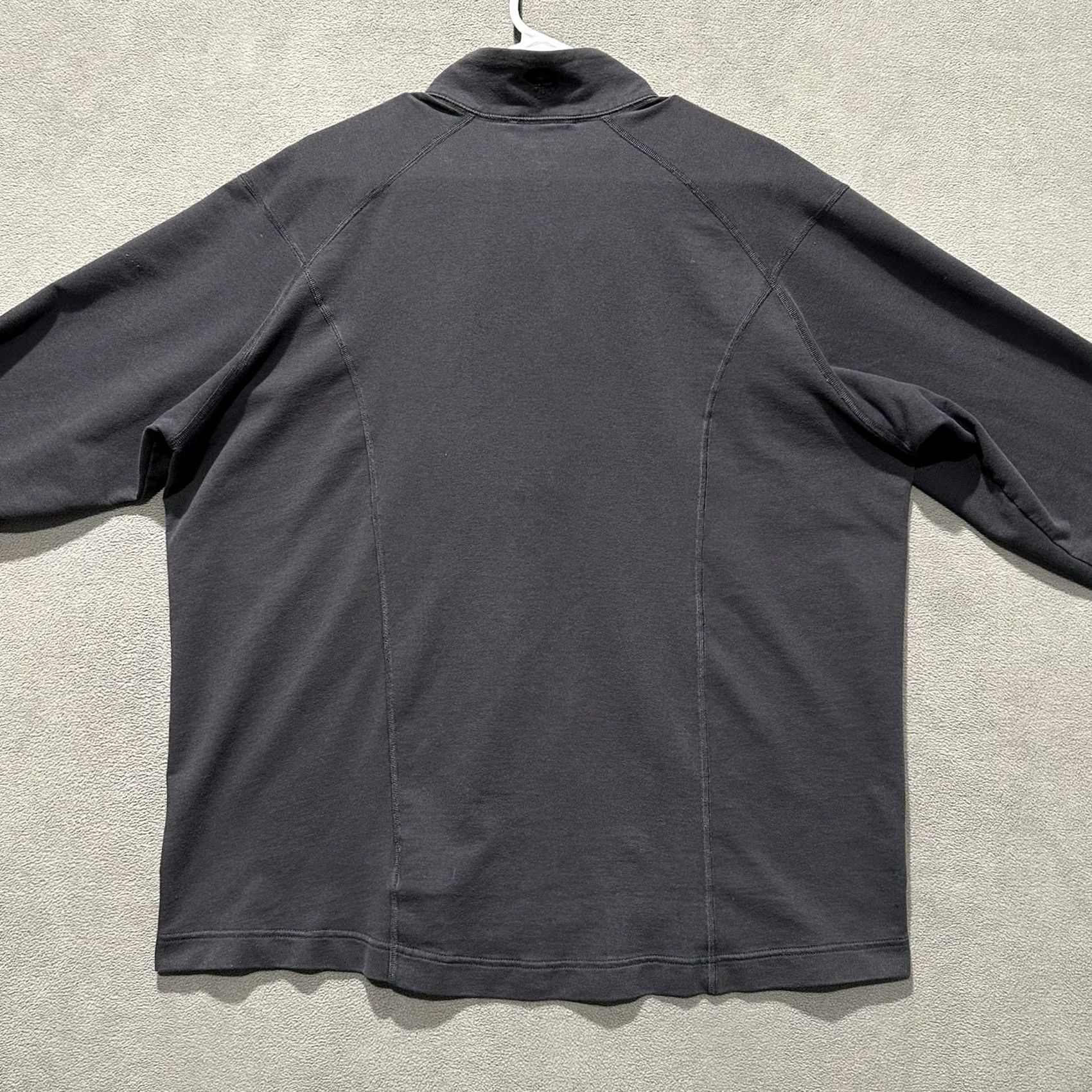 Mountain Hardwear Mountain Hardwear Sweater Mens XL Gray Quarter Zip Thermal Midweight Baselayer Outdoor Classic Size US XL / EU 56 / 4 - 2 Thumbnail