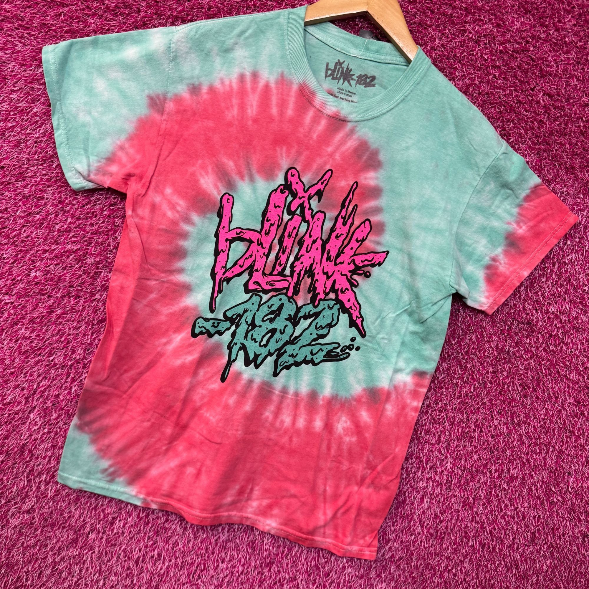 Band Tees Blink-182 Toxic Sludge Spell Out Pop Punk Band Tie Dye M Size US M / EU 48-50 / 2 - 3 Thumbnail