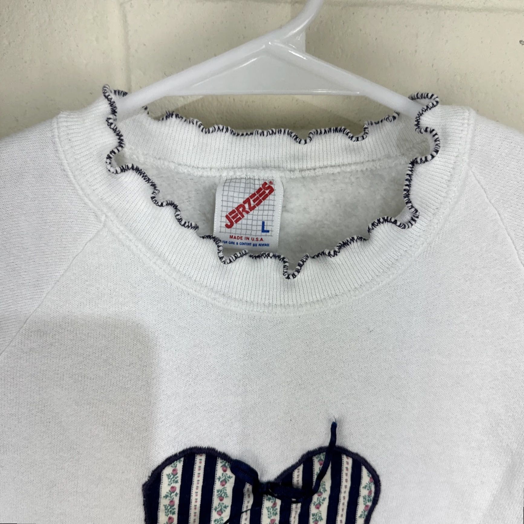 Jerzees VINTAGE Grandma Core Sweatshirt White Heart Patchwork Adult Large USA Made Jerseys Size US L / EU 52-54 / 3 - 4 Thumbnail