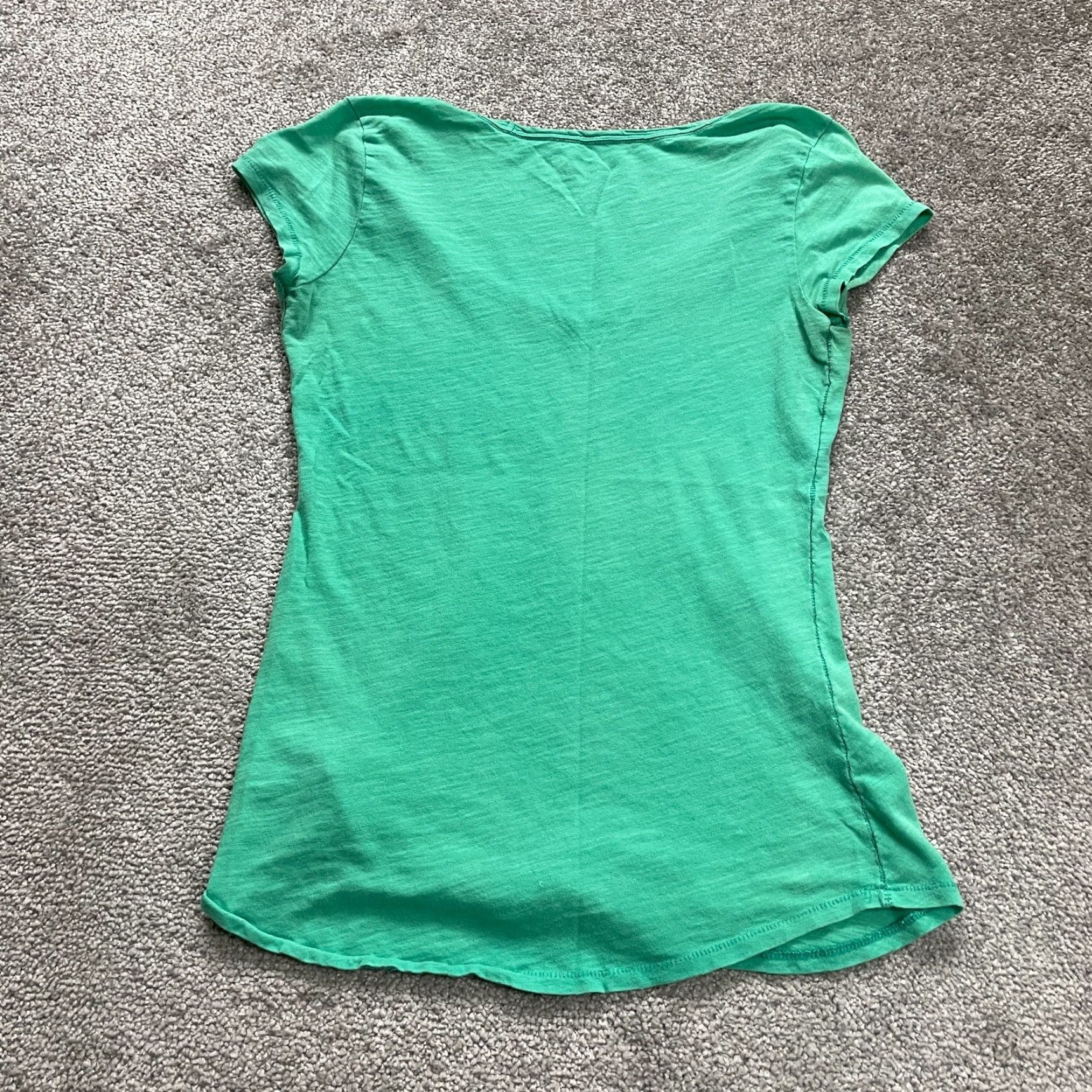 American Eagle Outfitters American Eagle Outfitters Shirt Womens M Green V-Neck Cotton Tee Size M / US 6-8 / IT 42-44 - 2 Thumbnail