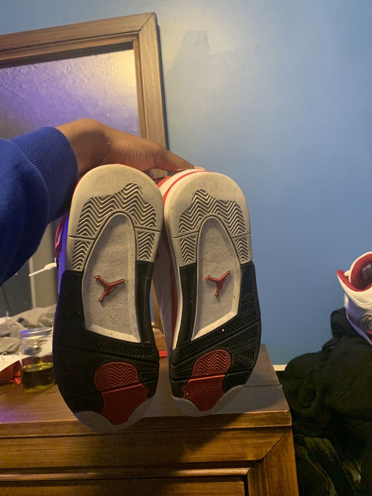 Jordan Brand Jordan 4 Red Thunder Size US 11.5 / EU 44-45 - 3 Thumbnail