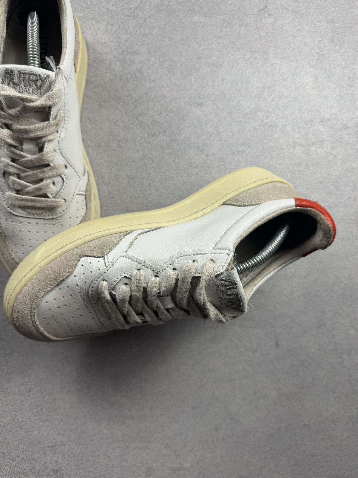 AUTRY Autry Medalist Blanc et Beige Taille 38 SKU A81 Size US 7 / IT 37 - 4 Thumbnail