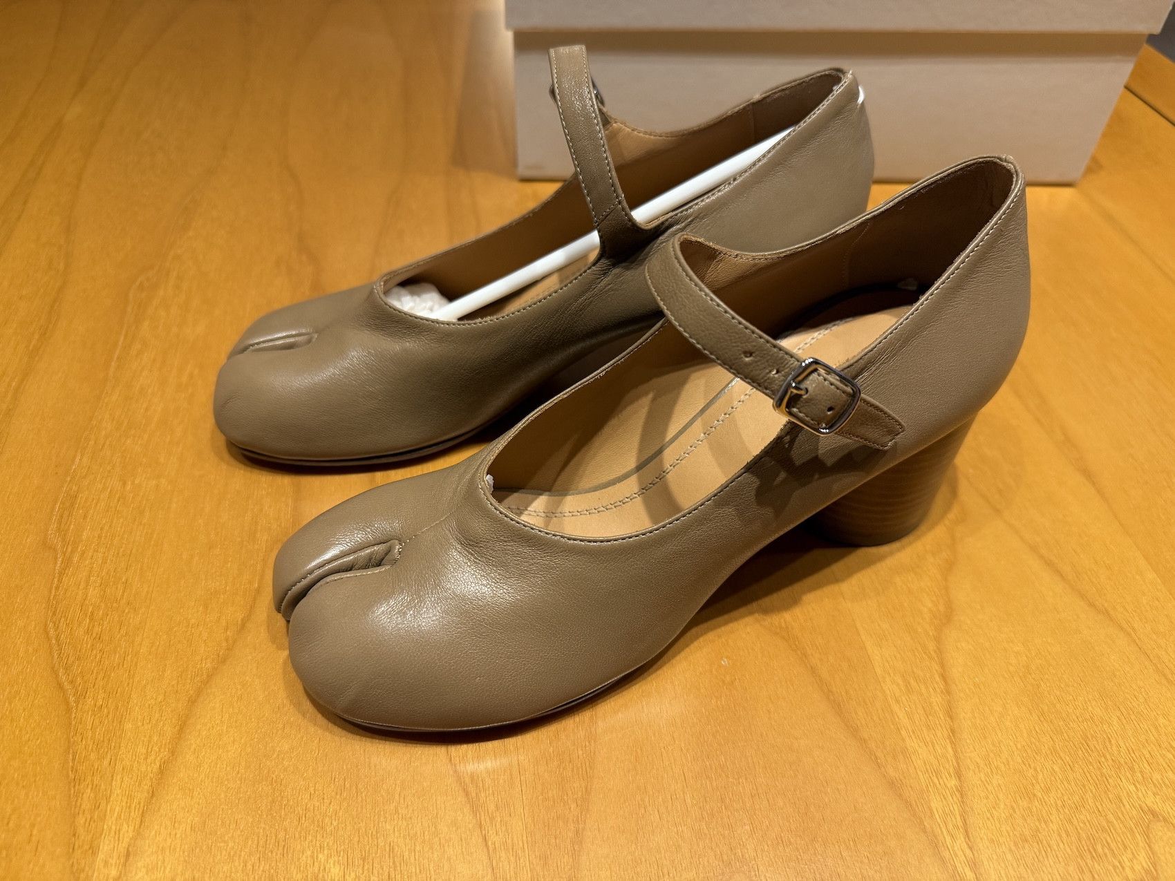 Maison Margiela Tabi Mary Jane Size US 7 / IT 37 - 1 Thumbnail