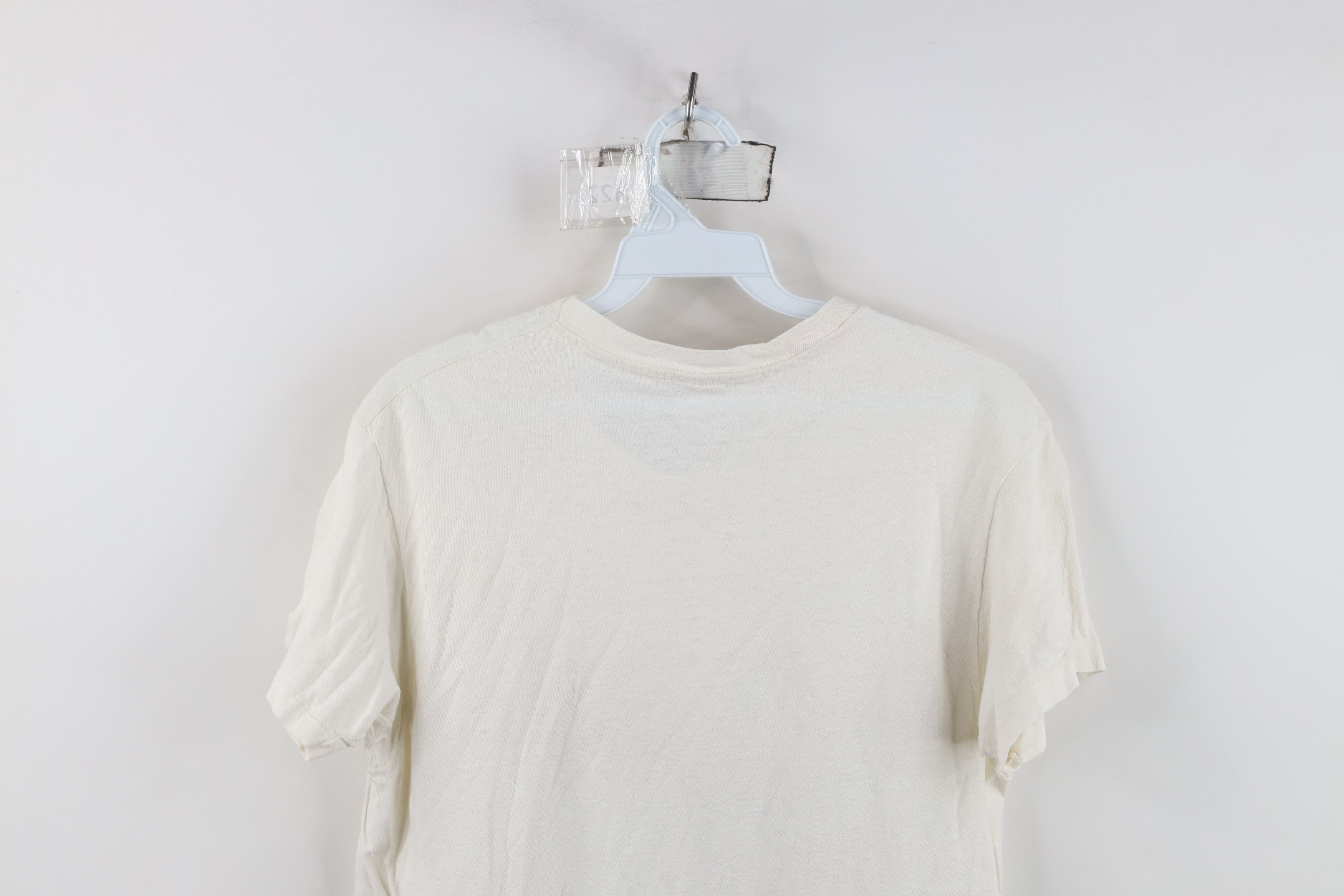 Vintage Vintage 70s Streetwear Flower Bee Goddess T-Shirt White USA Size M / US 6-8 / IT 42-44 - 14 Thumbnail