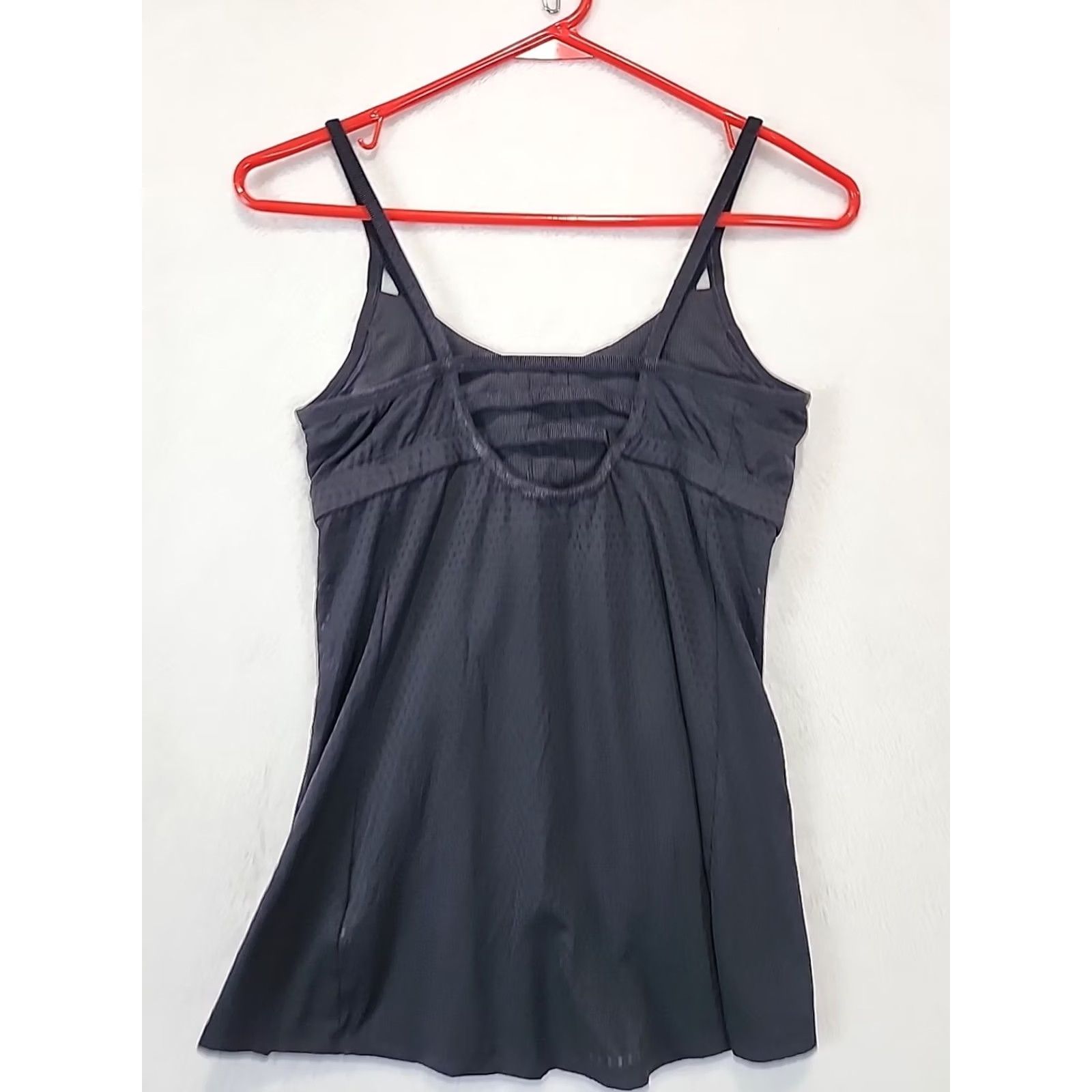 Athleta Athleta Tank Women's S Spaghetti Strap Textured Black Racerback Ruched Veg Black Yoga Activewear Shirt Sleeveless Size S / US 4 / IT 40 - 6 Thumbnail
