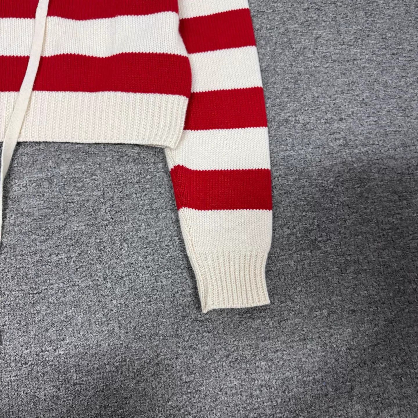 Miu Miu MIU MIU red white stripe V-neck tie-front knit 99 new Size XS / US 0-2 / IT 36-38 - 3 Thumbnail