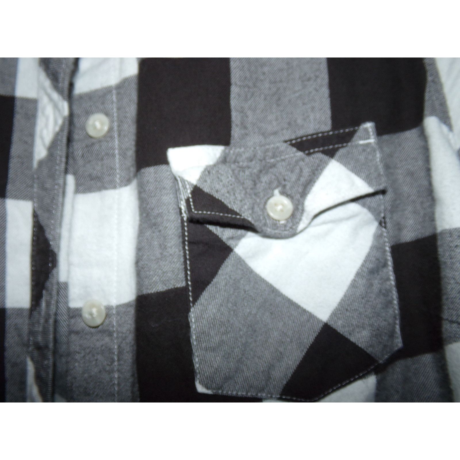Eddie Bauer Eddie Bauer buffalo plaid lumberjack shirt size M EUC Size M / US 6-8 / IT 42-44 - 2 Thumbnail