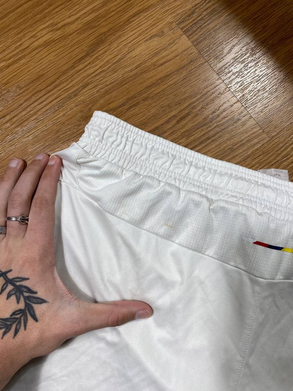 Puma × Vintage Arsenal x Puma Sportswear Soccer Shorts In White Size US 32 / EU 48 - 16 Thumbnail