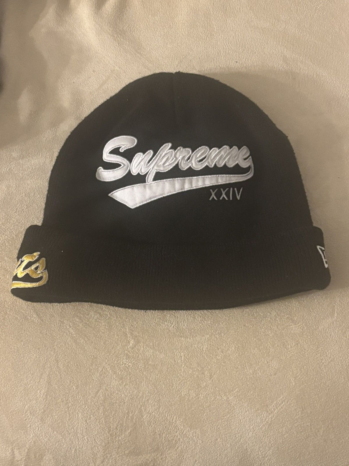 Supreme New Era Beanie | Grailed