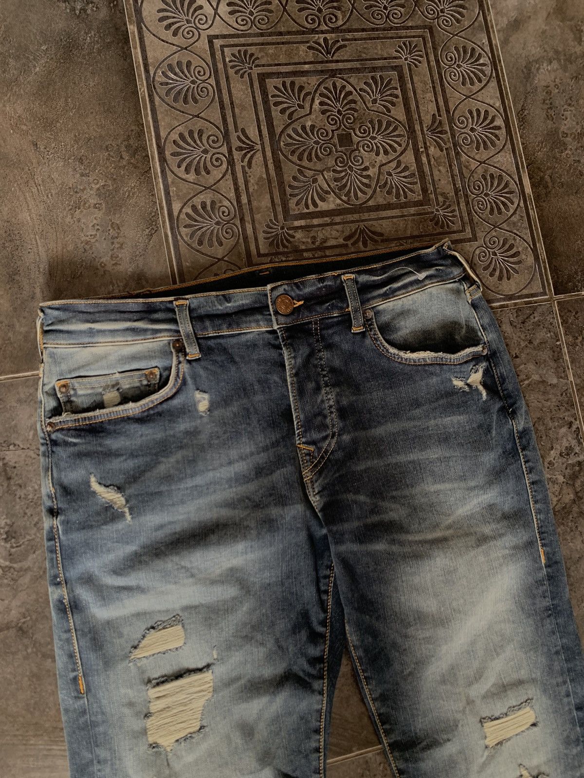 Japanese Brand × True Religion × Vintage 🔥 True Religion Rocco Relaxed Skinny Pants Jeans Y2K Logo Size US 33 - 4 Thumbnail