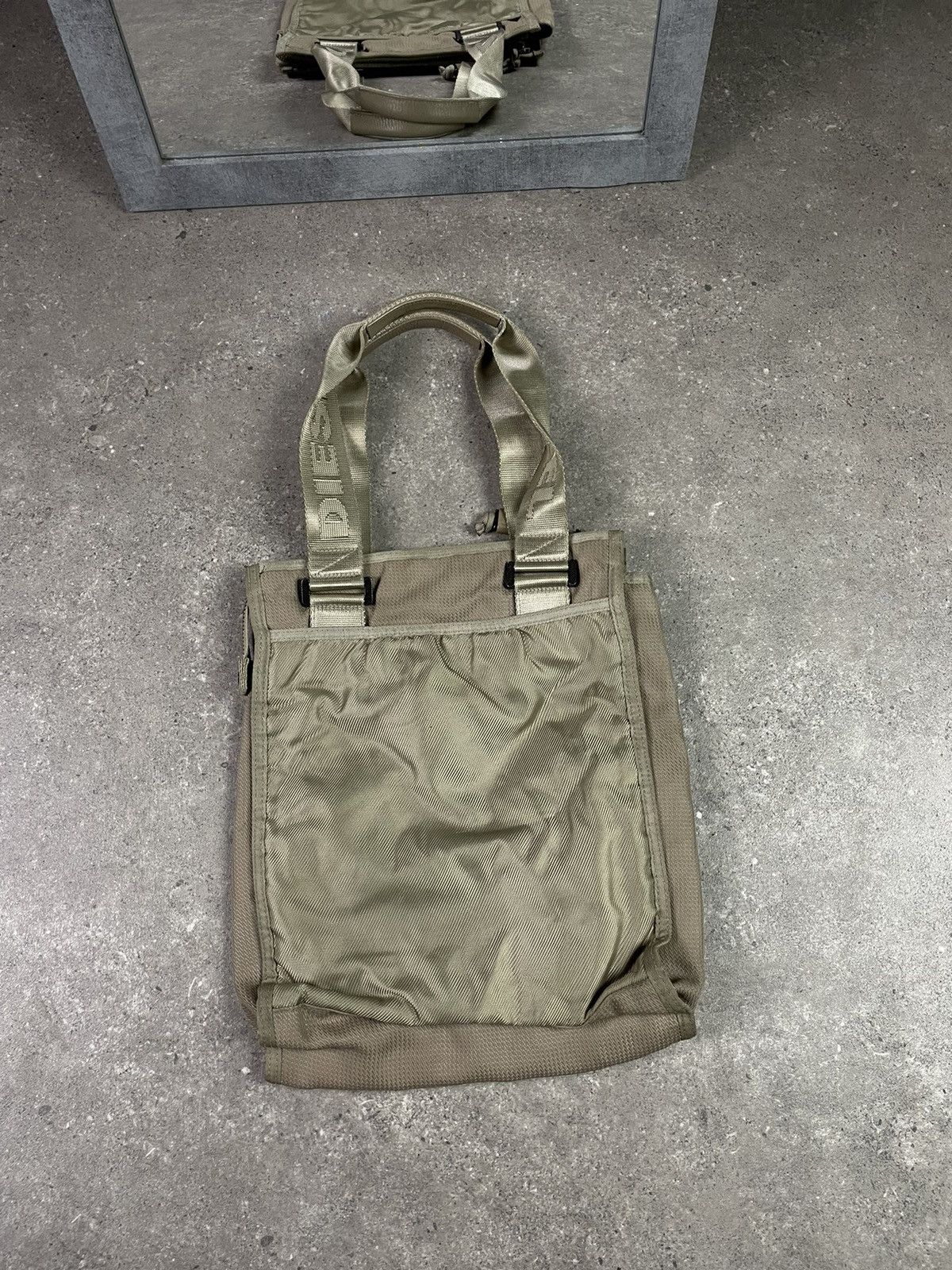 Diesel × Vintage Vintage Y2K Diesel Avant Garde Archive Hand Bag Size ONE SIZE - 2 Thumbnail
