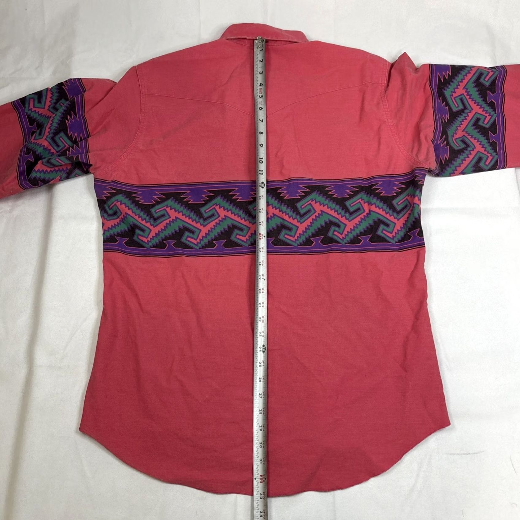 Wrangler VINTAGE Wrangler Brushpopper Button-Down Pink Aztec X Large Geometric Shirt Mens Size US XL / EU 56 / 4 - 5 Thumbnail