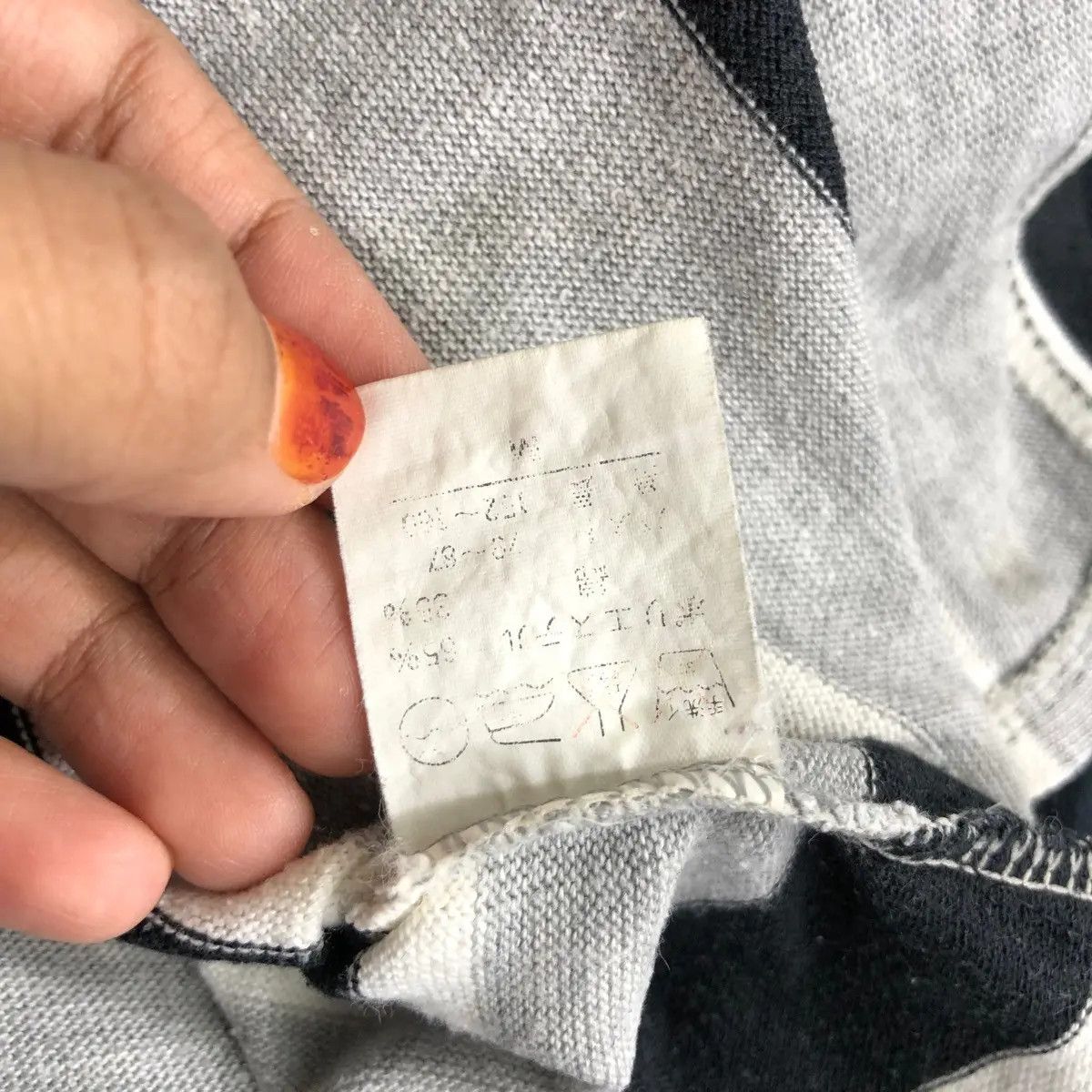 Vintage Vtg 90’ VALENTINO CHRISTY PARIS Embroidery Sweatshirt Size M / US 6-8 / IT 42-44 - 5 Thumbnail
