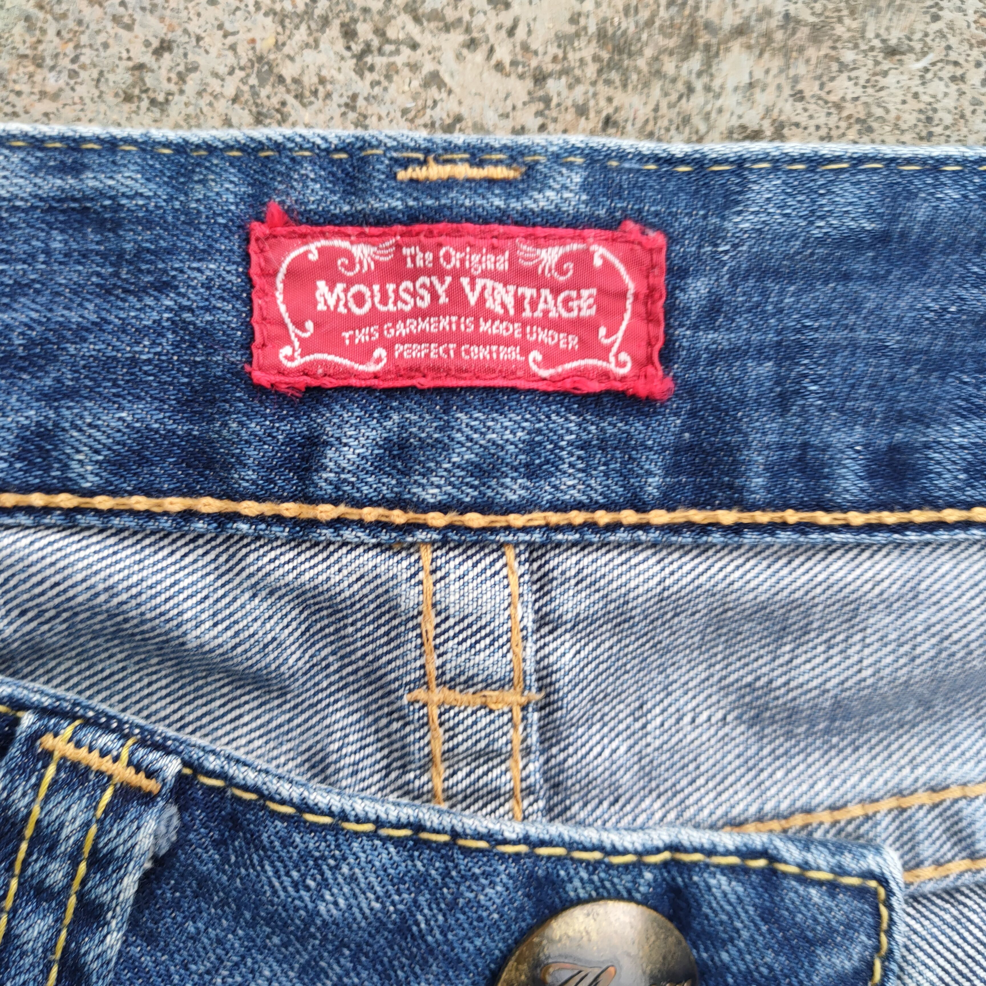 MOUSSY VINTAGE MOUSSY FLARE LOWRISE FADED JEANS DENIM PANTS Size US 30 / EU 46 - 5 Thumbnail