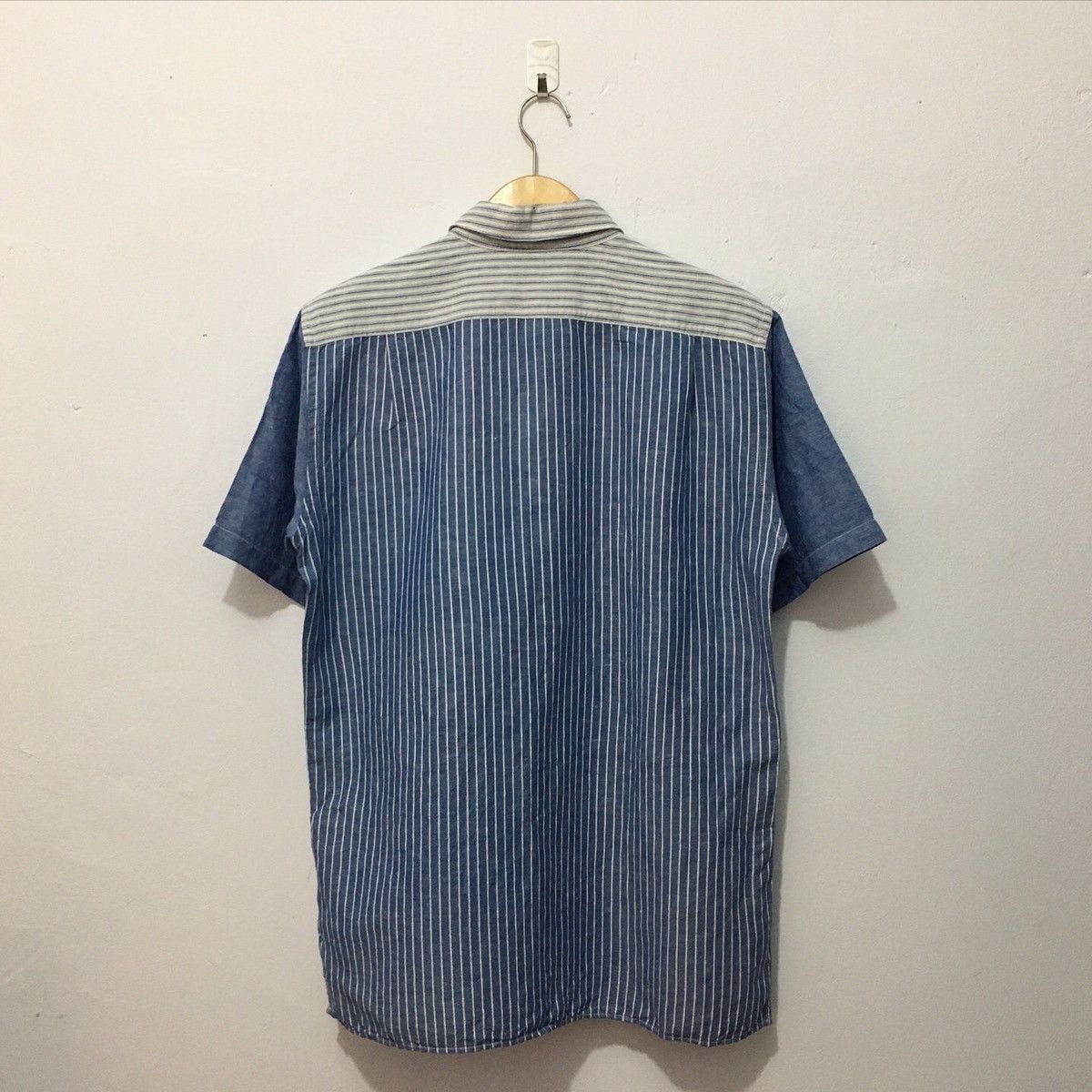 JW Anderson × Uniqlo 💥SOLD💥 Uniqlo Jw Anderson Hickory Shirt Size US L / EU 52-54 / 3 - 4 Thumbnail