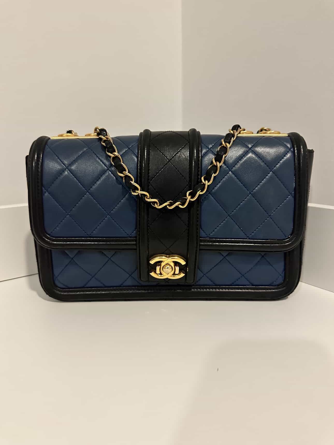 Chanel Chanel CC Shoulder Bag Size ONE SIZE - 1 Thumbnail