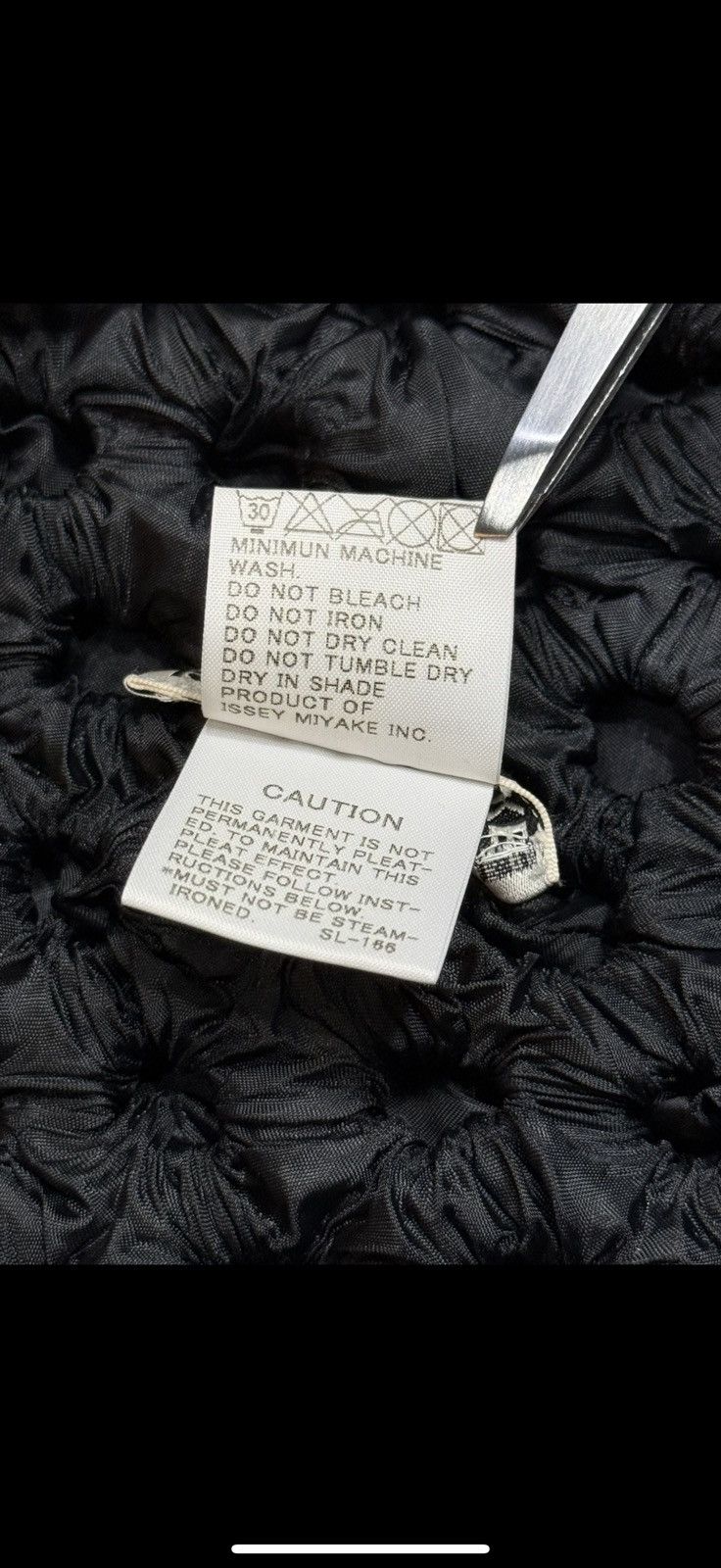 2000 Issei Miyake 3d embossed coat