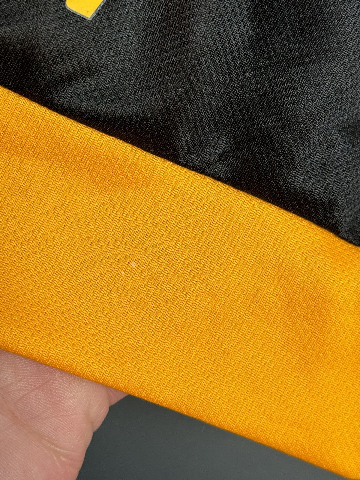Adidas Wolverhampton Wanderers 20/21 Home Football Jersey Size US XL / EU 56 / 4 - 7 Thumbnail