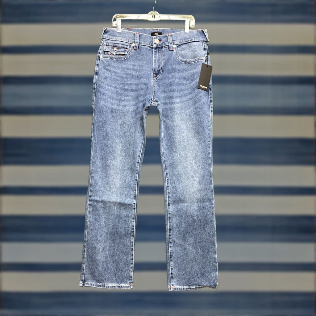 True Religion True Religion Jeans Mens 34x32 Billy Relaxed Bootcut Denim 700519 NWT Blue Leather Logo Pocket Zipper 5-Pocket Casual Classic Regular Mens Jeans Size US 34 / EU 50 - 1 Thumbnail