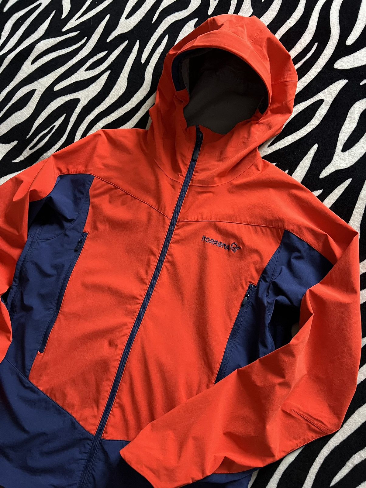 Norrona Norrona falketind windstopper hybrid jacket Size US XL / EU 56 / 4 - 4 Thumbnail