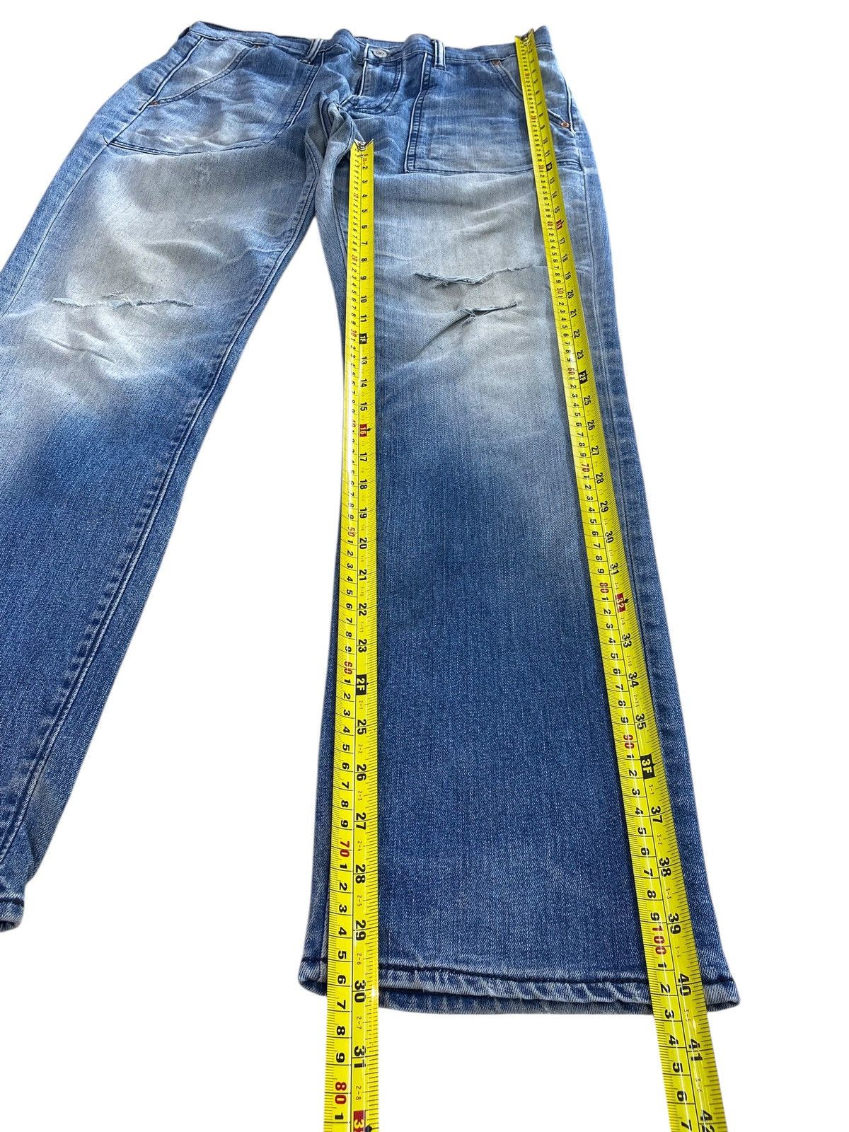 Levi's Levi’s Faded Blue Wash Style Ripped Jeans Size US 34 / EU 50 - 5 Thumbnail