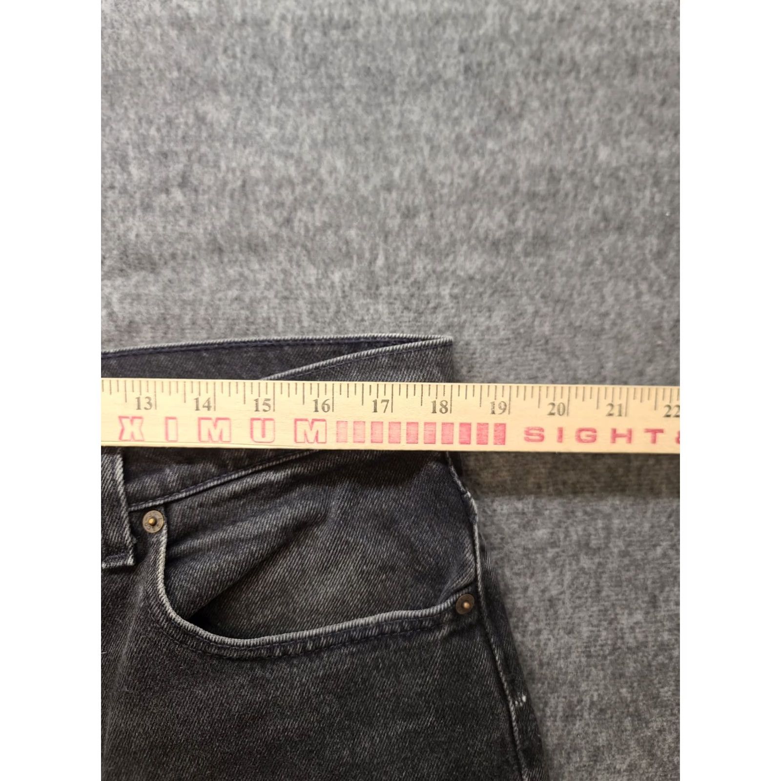 Levi's VINTAGE Levi's 550 Jeans Mens 38x30 Relaxed Fit Tapered Leg Red Label USA Made Jeans Size US 38 / EU 54 - 4 Thumbnail