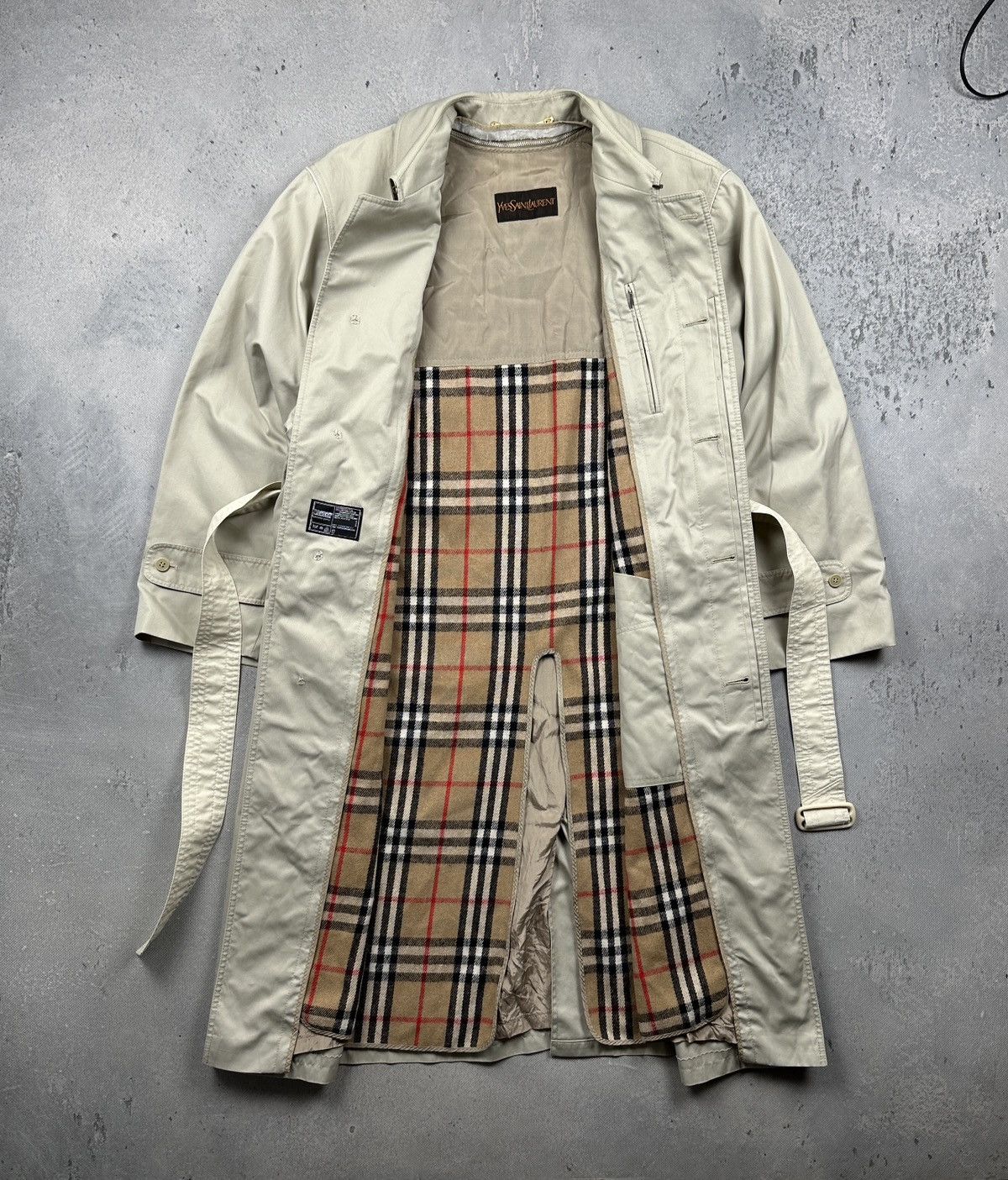Yves Saint Laurent Yves Saint Laurent Trench Coat Beige Nova Check Lined 80s Size US L / EU 52-54 / 3 - 1 Thumbnail