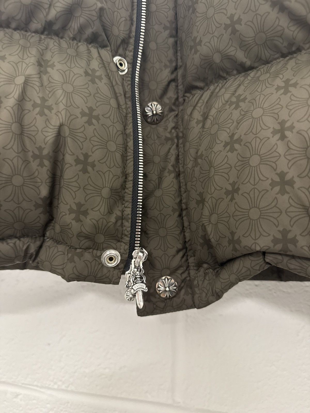 Chrome Hearts Chrome Hearts Monogram Puffer Jacket Olive Green XL Size US XL / EU 56 / 4 - 8 Thumbnail