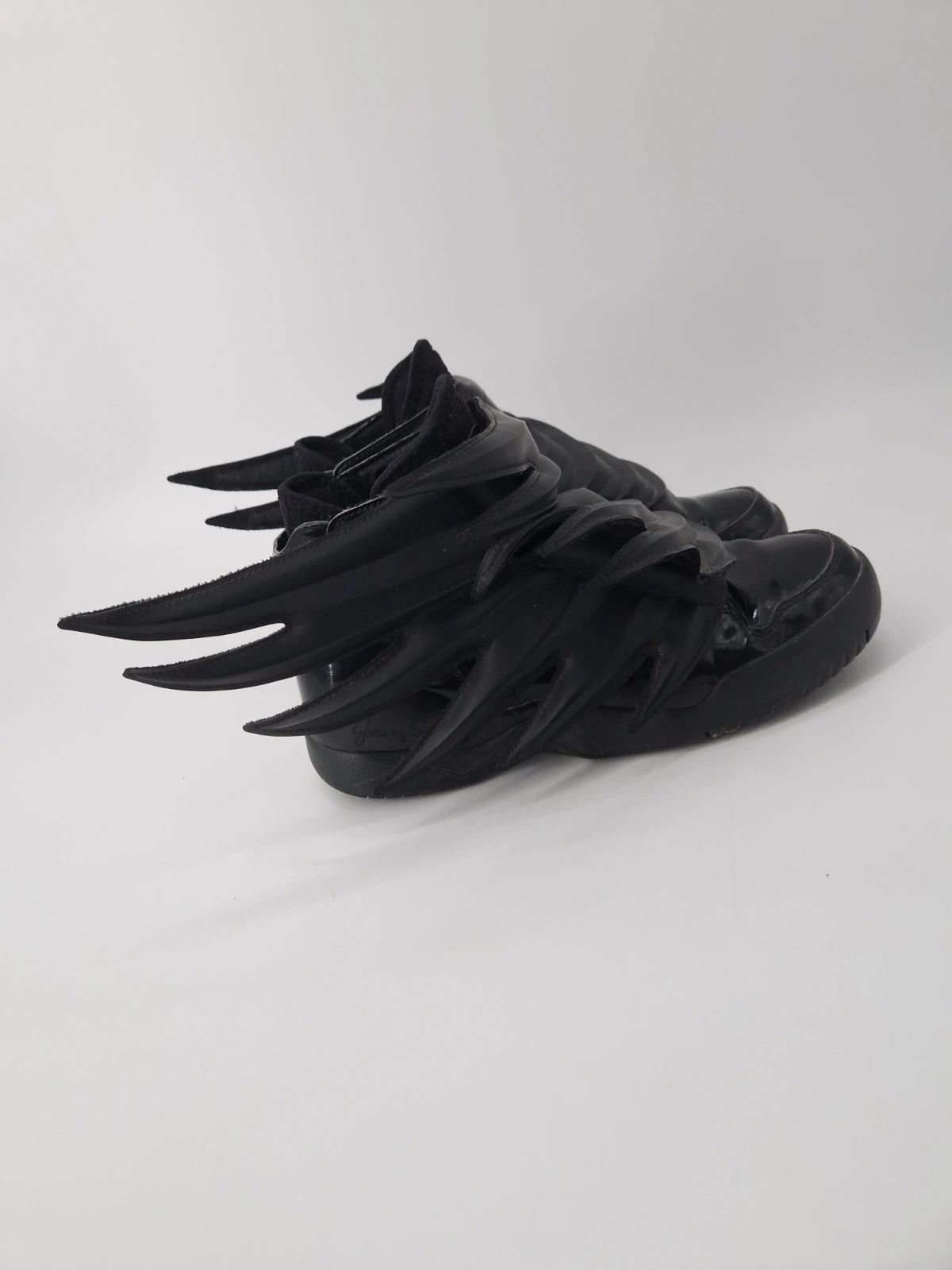 Adidas × Jeremy Scott Adidas by Jeremy Scott JS Wings 3.0 Dark Knight Batman Shoes Size US 9 / IT 39 - 13 Thumbnail