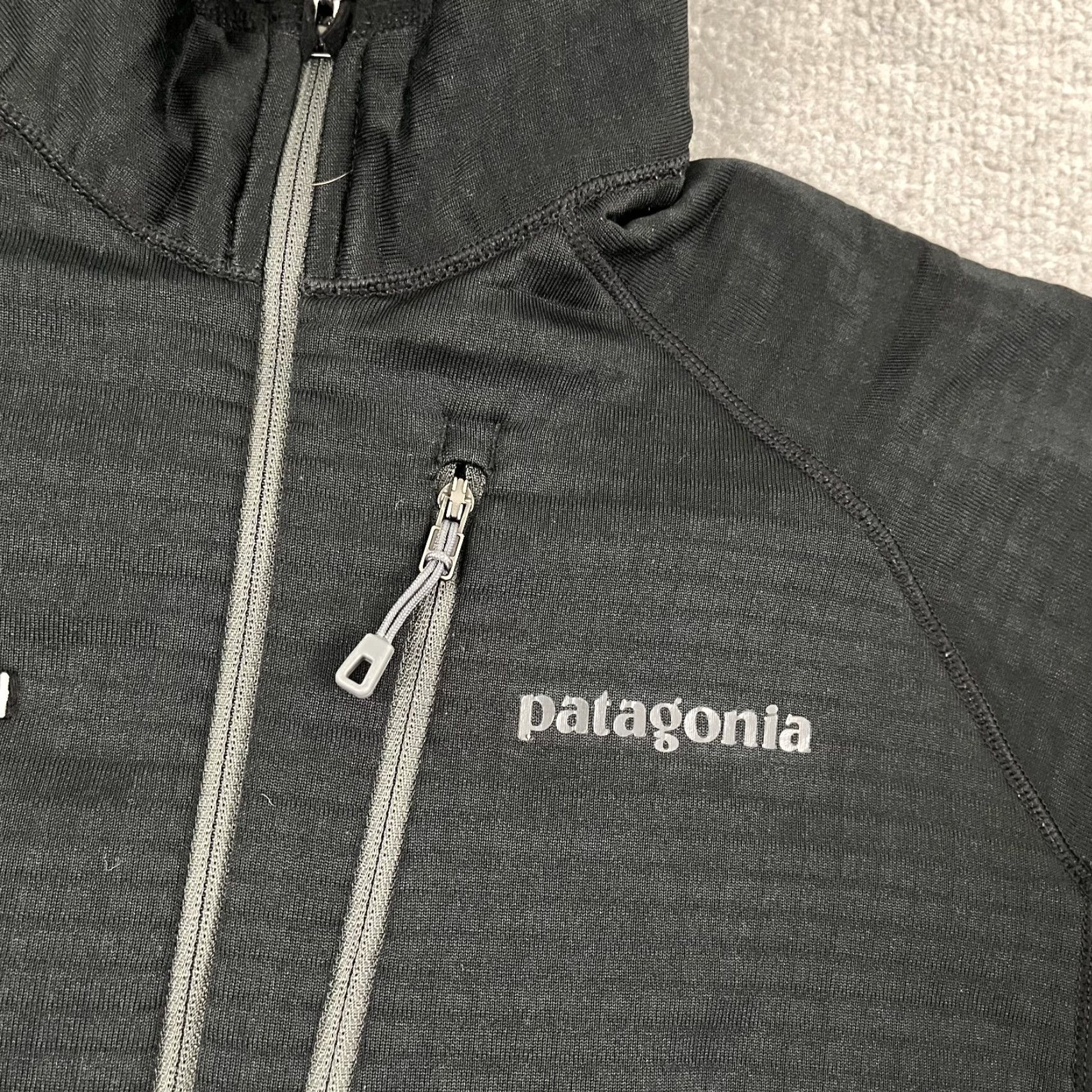 Patagonia Patagonia R1 Pullover Womens Medium Black 1/2 Zip Regulator Fleece Hiking Jacket Jacket Size M / US 6-8 / IT 42-44 - 3 Thumbnail