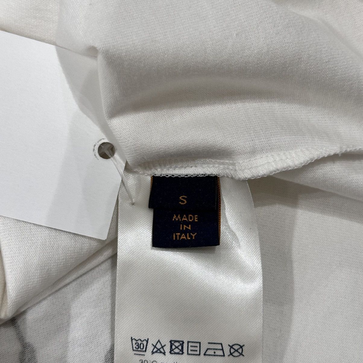 Louis Vuitton UNISEX LOUIS VUITTON X VIRGIL FLOATING LOGO TEE SIZE SMALL Size US S / EU 44-46 / 1 - 6 Thumbnail