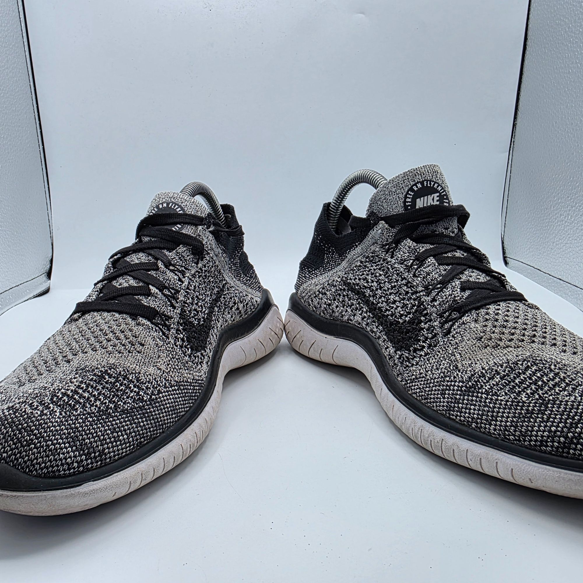 Nike Nike Free RN Flyknit Womens Size 9.5 Black Oreo Running Shoe Size US 9.5 / IT 39.5 - 3 Thumbnail