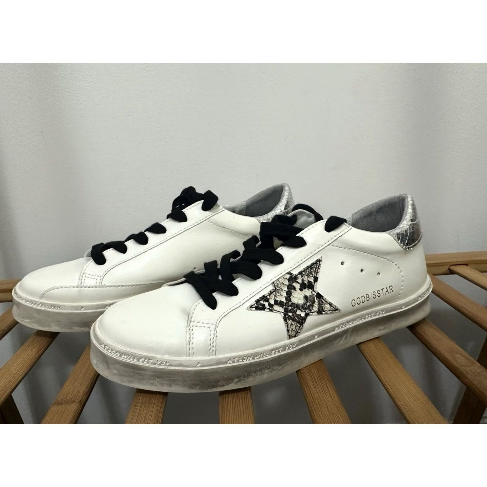 Golden Goose Golden Goose Superstar Sneaker White Silver Snake Classic Size 40 Womens Athletic Size US 9 / IT 39 - 2 Thumbnail