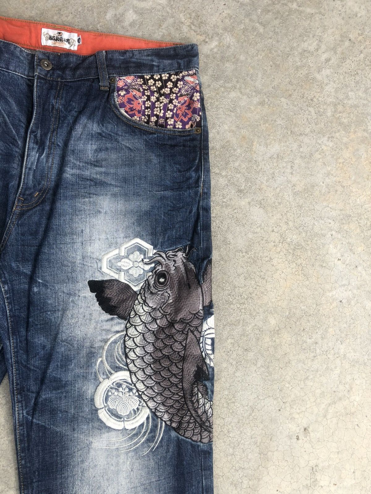 Karakuri Tamashii Karakuri Tamashii Embroidered Jeans Distressed Size US 34 / EU 50 - 5 Thumbnail
