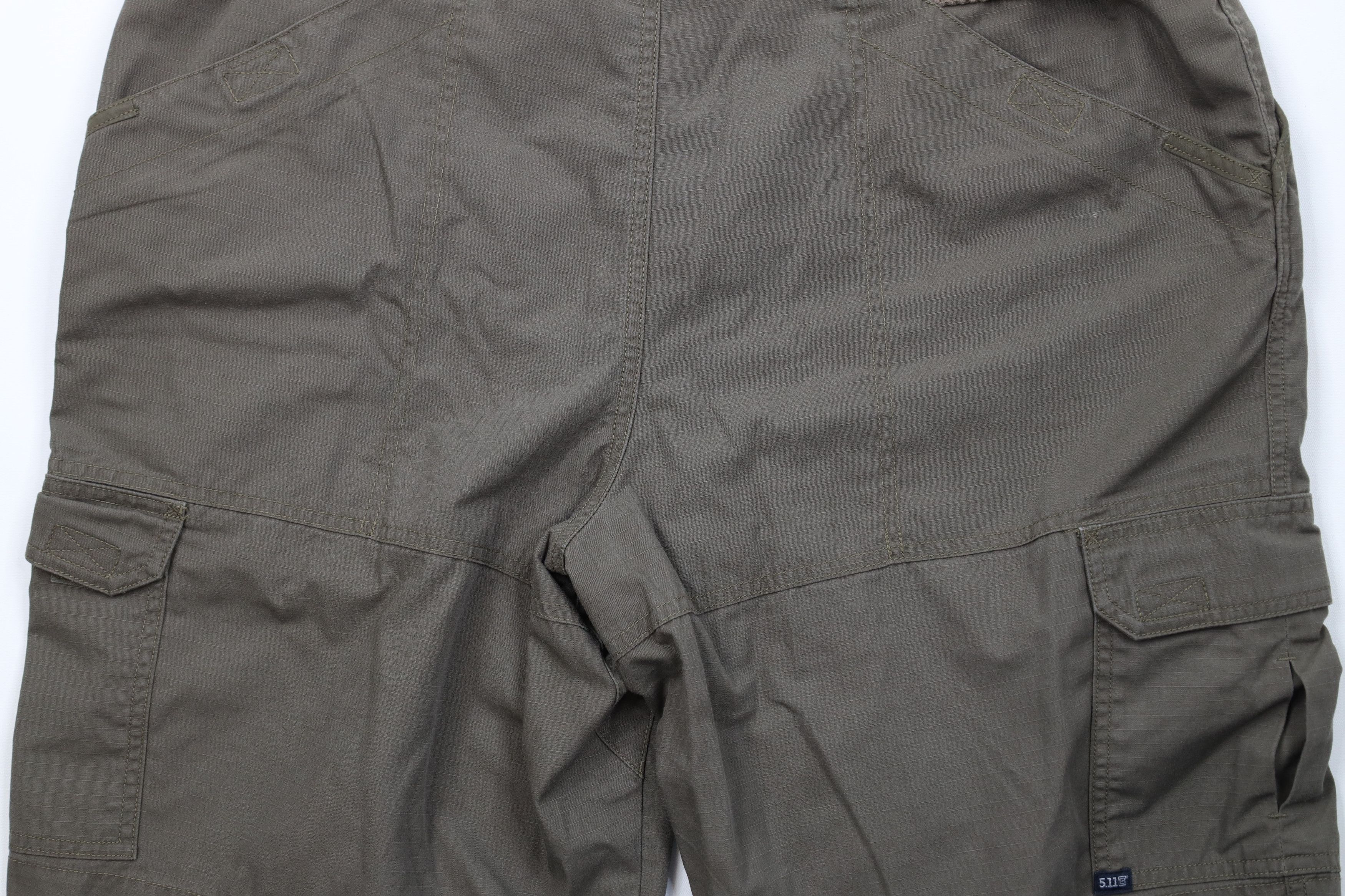 Vintage 5.11 Tactical Series Uniform Cargo Shorts Olive Green Size US 38 / EU 54 - 11 Thumbnail