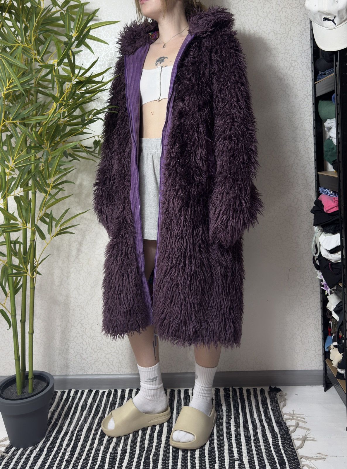 Vintage VINTAGE AVANT GARDE FLUFFY 2000s MAXI FAUX FUR COAT Size L / US 10 / IT 46 - 6 Thumbnail