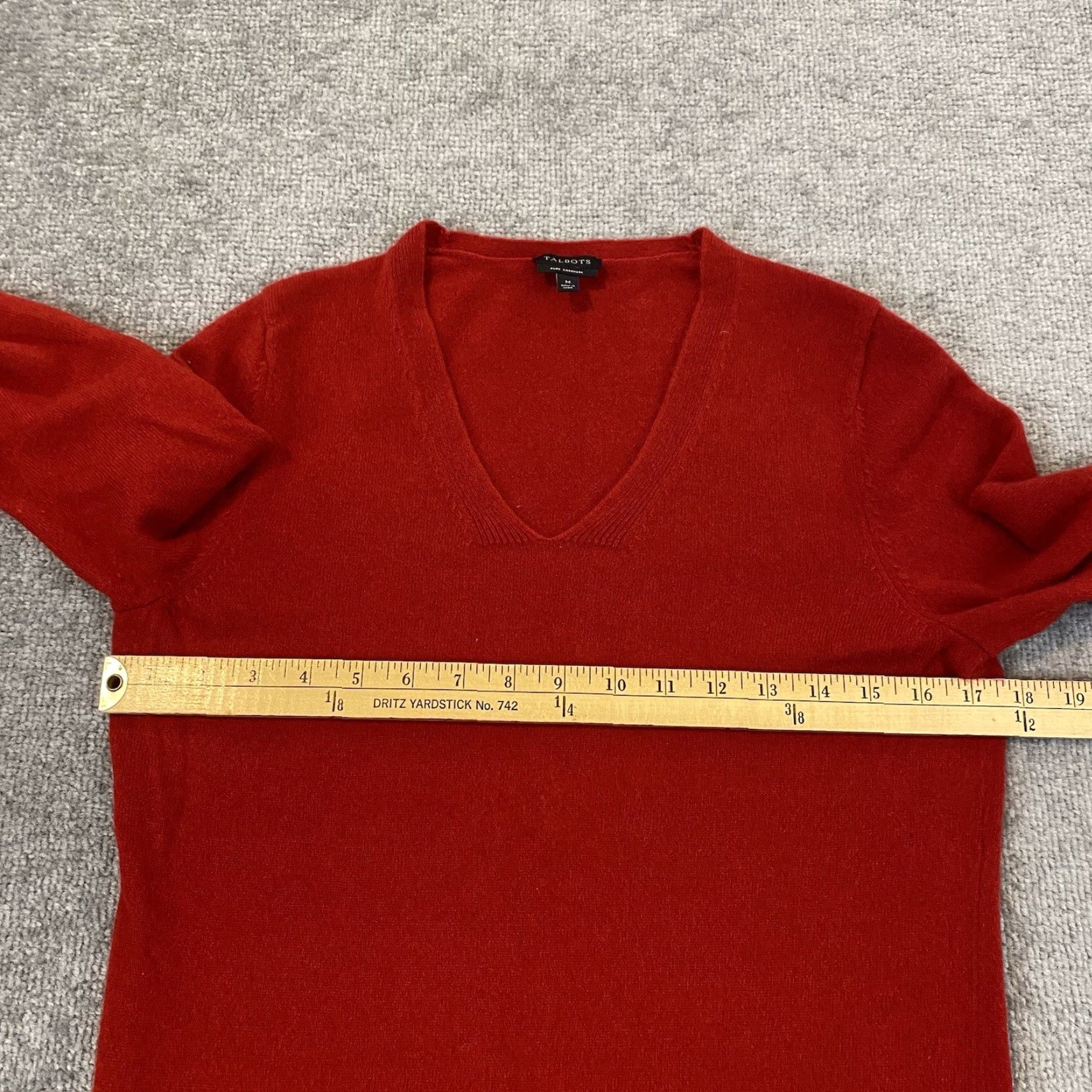 Talbots TALBOTS Cashmere Sweater Women Medium Red Deep V-Neck Long Sleeve Knit Pullover Regular Size M Vintage No Size M / US 6-8 / IT 42-44 - 5 Thumbnail