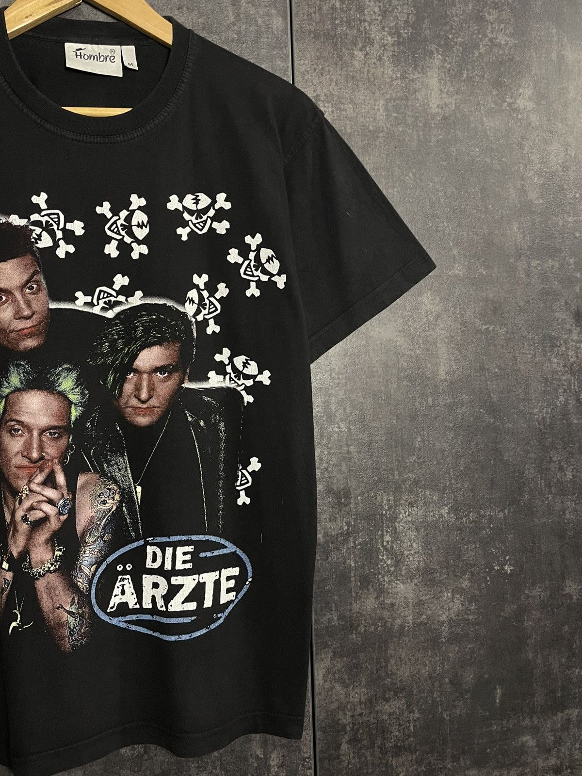 Band Tees Vintage 90s Die Arzte Skull Rock Band T Shirt Oasis Deftones Size US M / EU 48-50 / 2 - 6 Thumbnail