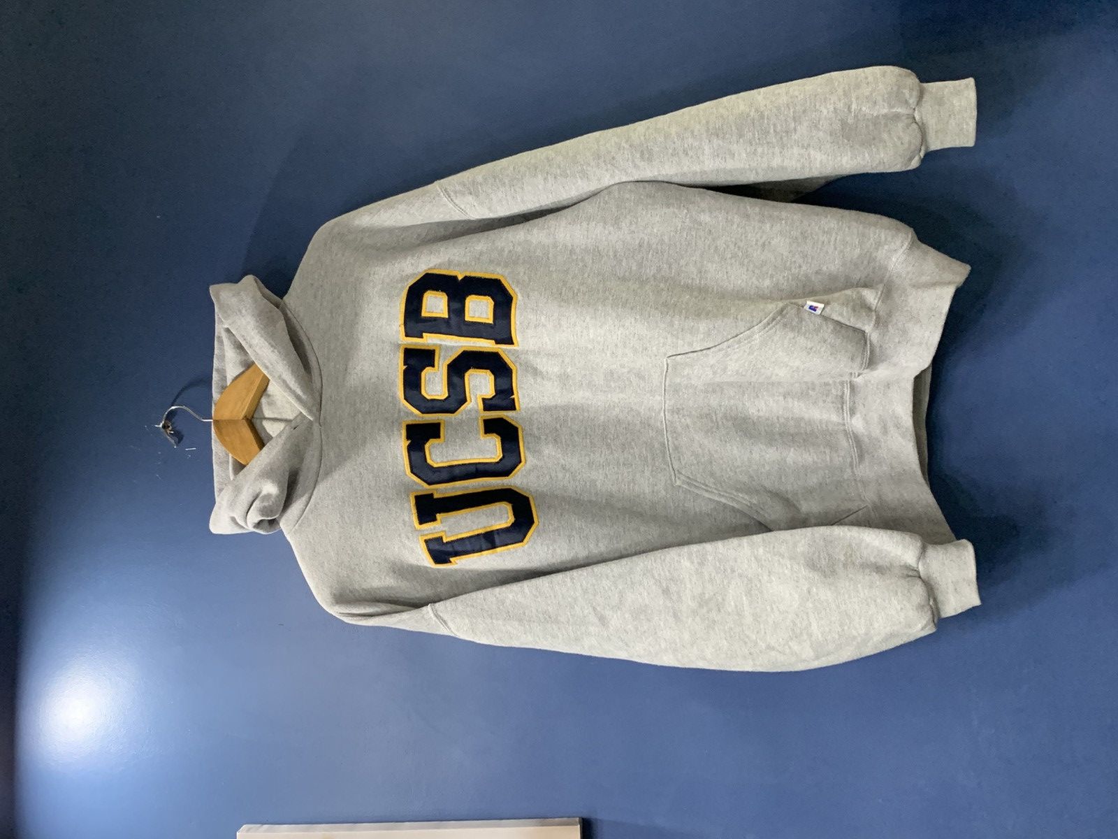 Russell Athletic × Vintage Vintage Russell Athletic UCSB College Hoodie Size US XL / EU 56 / 4 - 1 Thumbnail