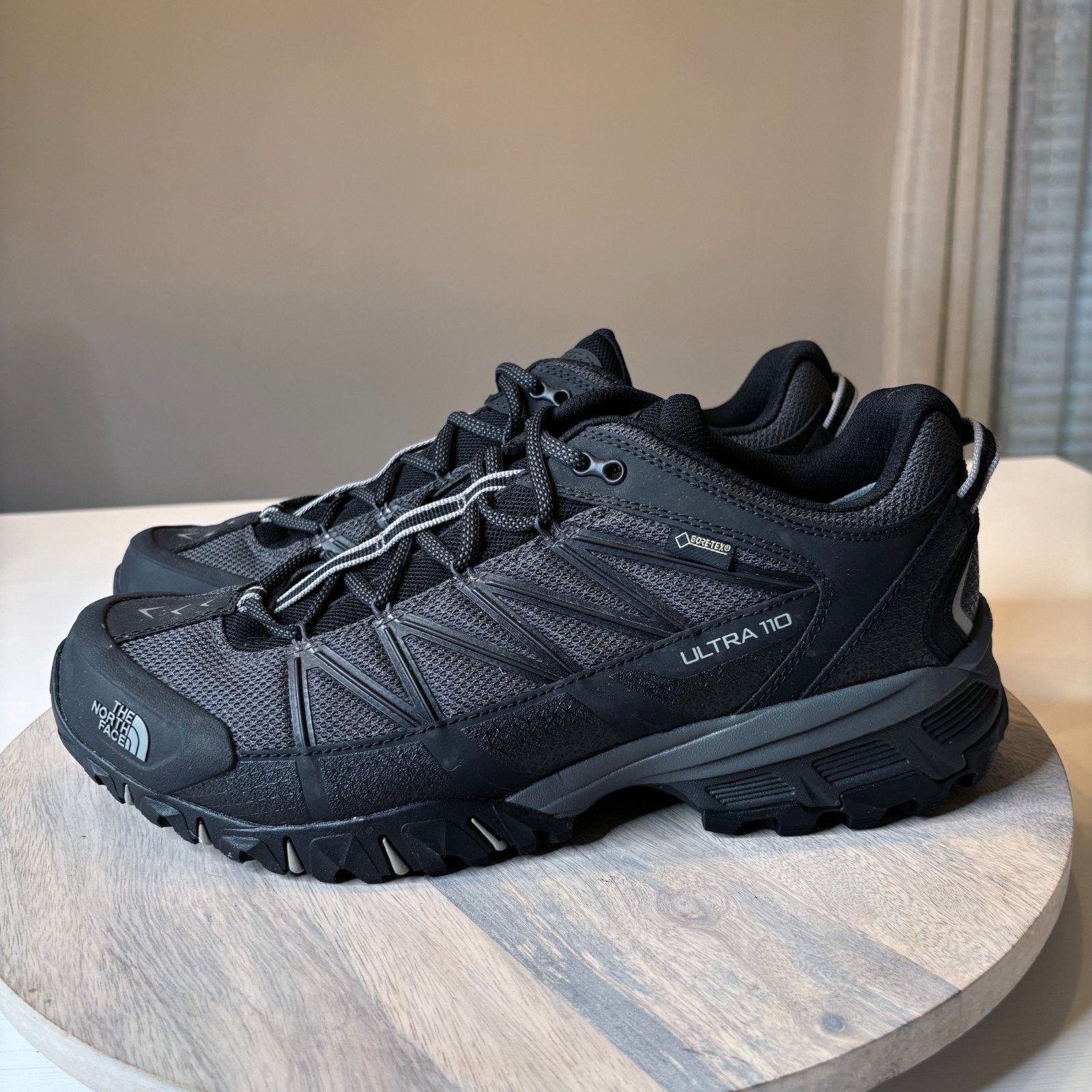 The North Face North Face 110 GTX Waterproof Trail Hiking Shoes 13 Black Size US 13 / EU 46 - 2 Thumbnail