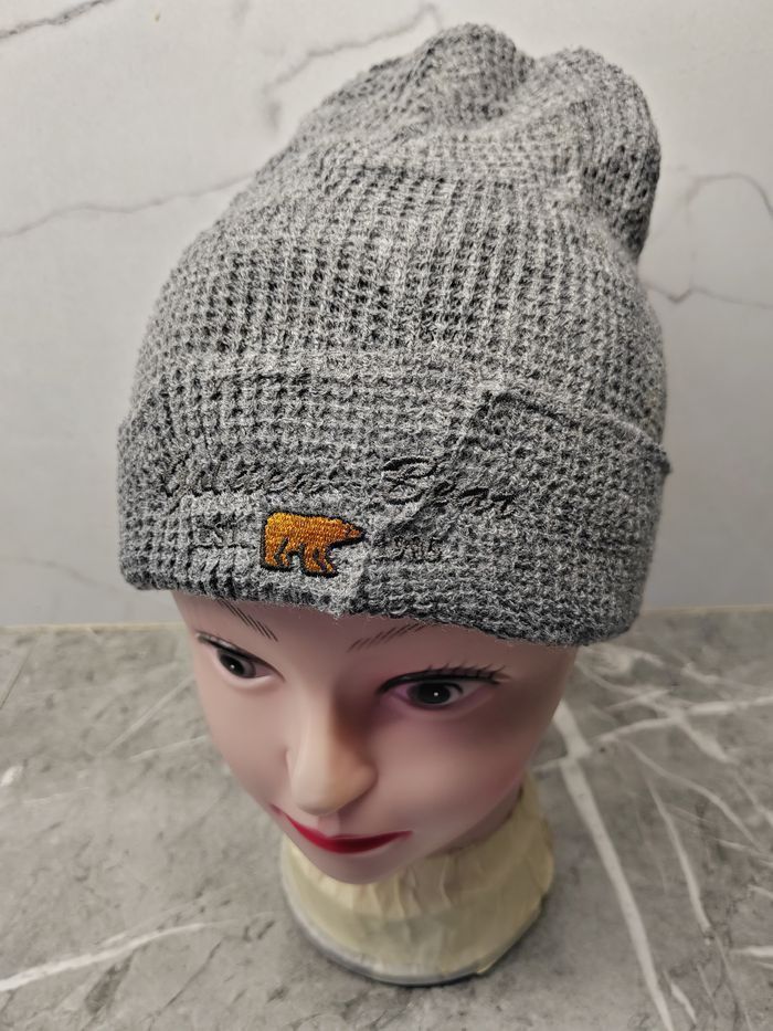 Japanese Brand Vintage Golden Bear Beanie Size ONE SIZE - 1 Thumbnail