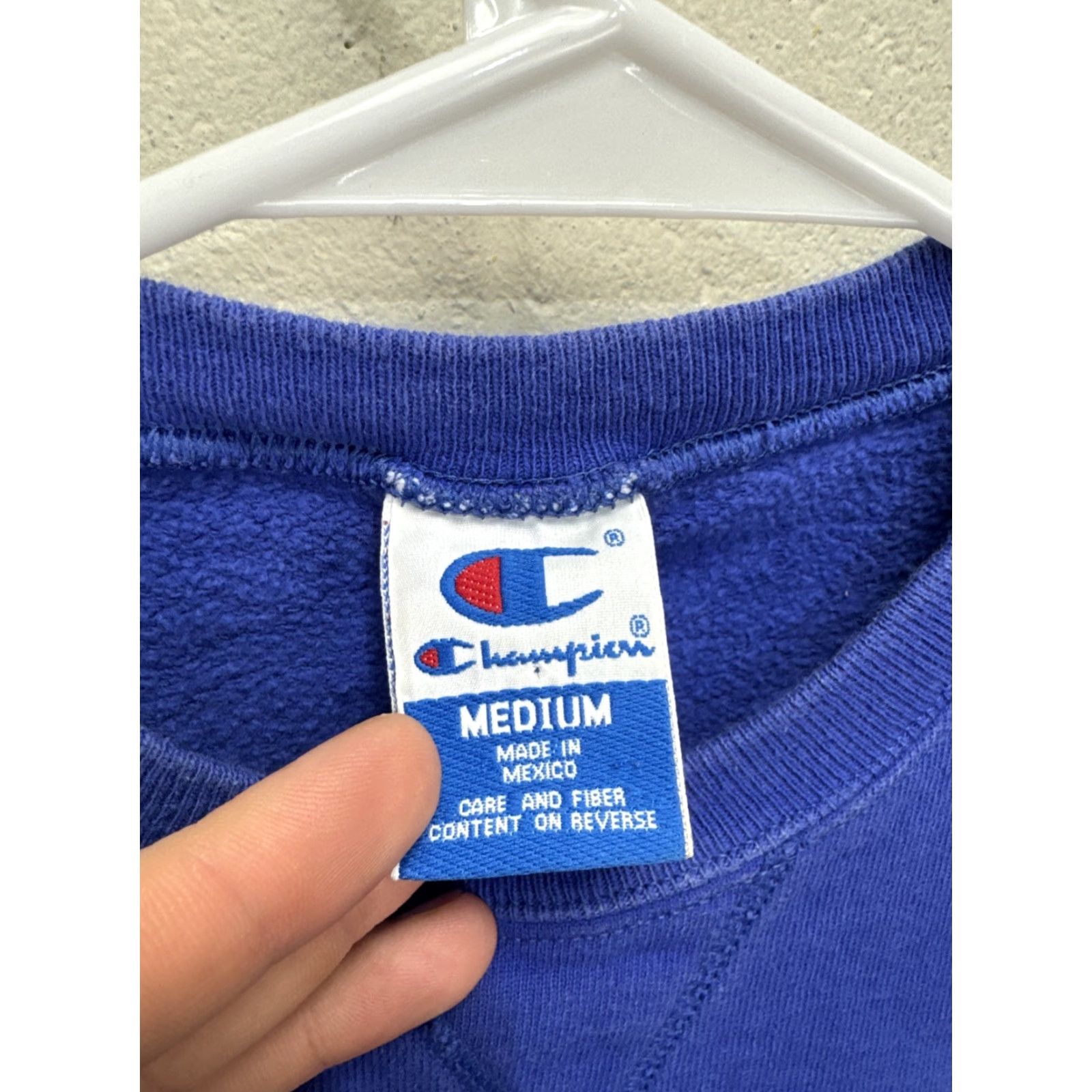 Champion VINTAGE Champion Sweatshirt Men Medium Blue 90s USA Sports Fleece Pullover Crew Neck Size US M / EU 48-50 / 2 - 2 Thumbnail