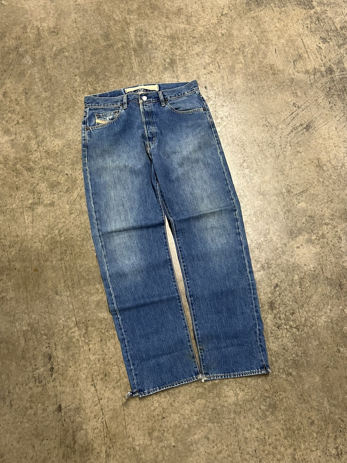 Diesel × Vintage Diesel vintage baggy fit denim skater hype rare streetwear Size US 34 / EU 50 - 1 Thumbnail
