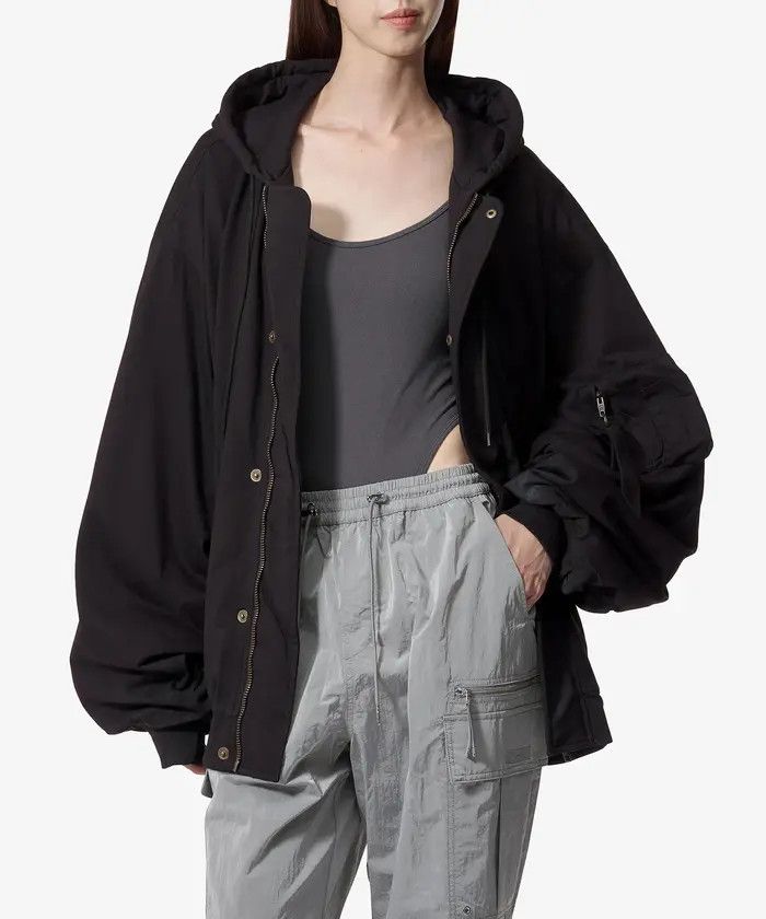 Balenciaga o1s1wg110126 Metal BB Stencil Padded Bomber Hoodie in Black Size XXS / US 00 / IT 34 - 3 Thumbnail
