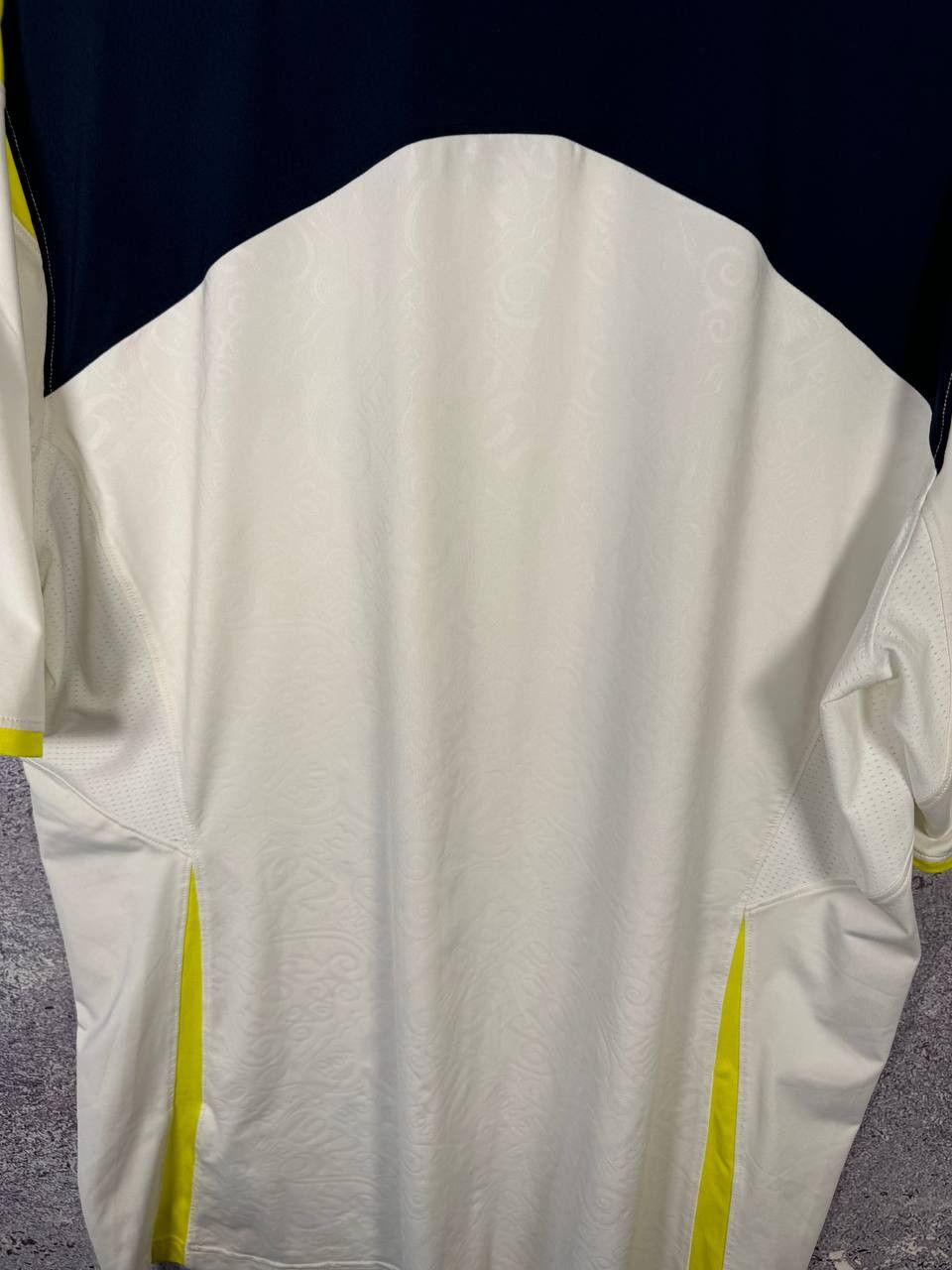 Other Tottenham Hotspur 2014/15 Under Armour Training Jersey Size US XL / EU 56 / 4 - 14 Thumbnail