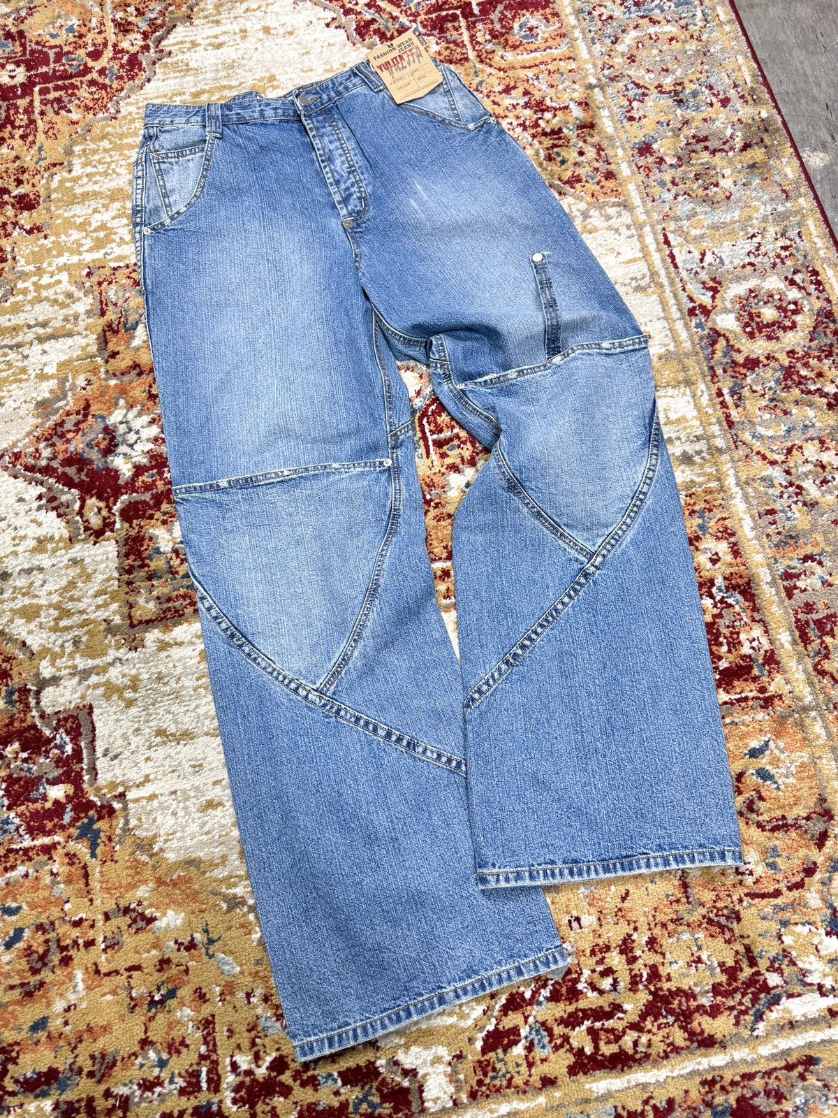 ᶠᵃⁿᶜʸᵍᵘʸ BNWT Y2K Baggy Washed Denim Jeans Wide leg vintage