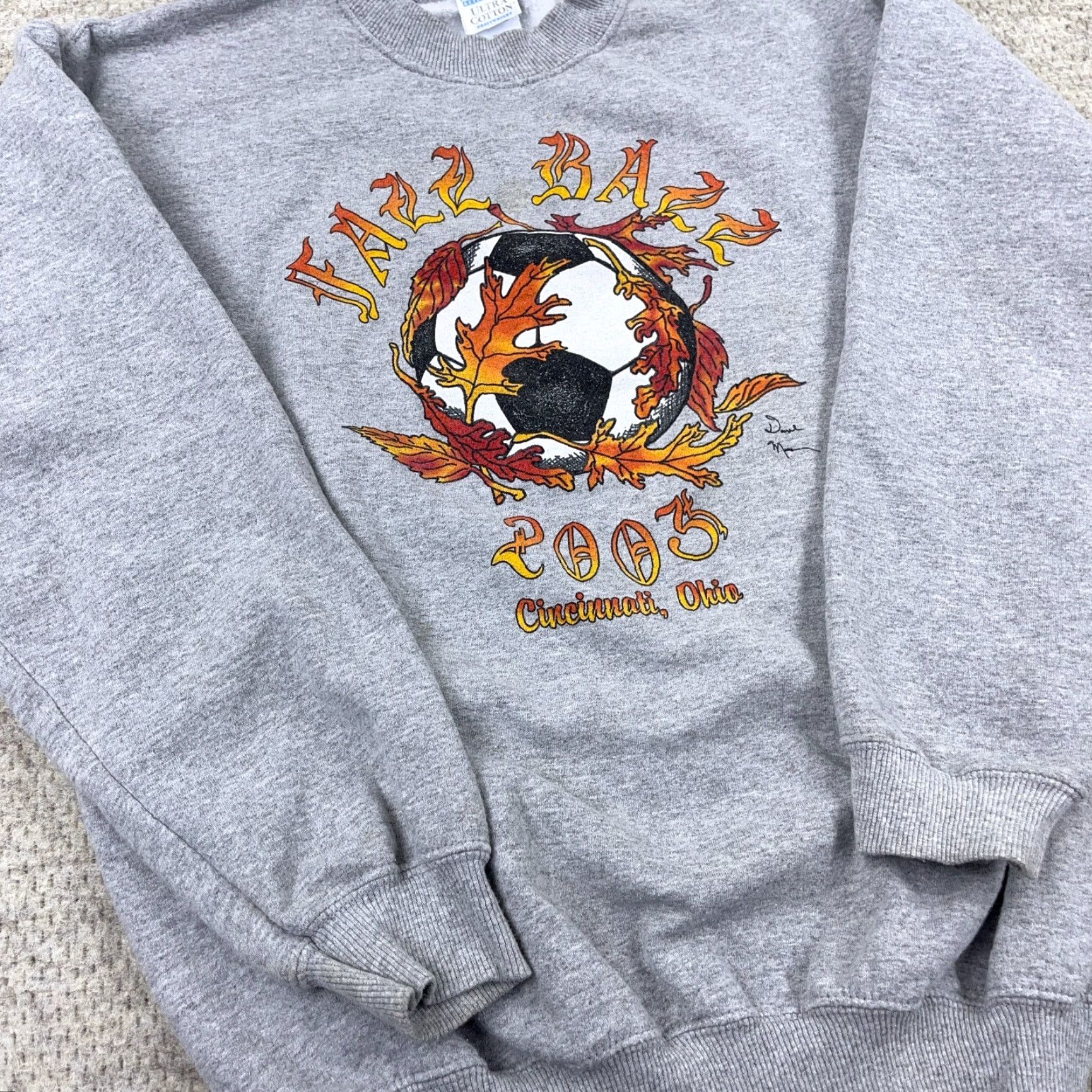 Gildan VINTAGE Cincinnati Ohio Fall Ball Soccer Sweatshirt Men M Gray Crewneck Gildan Logo Size US M / EU 48-50 / 2 - 6 Thumbnail