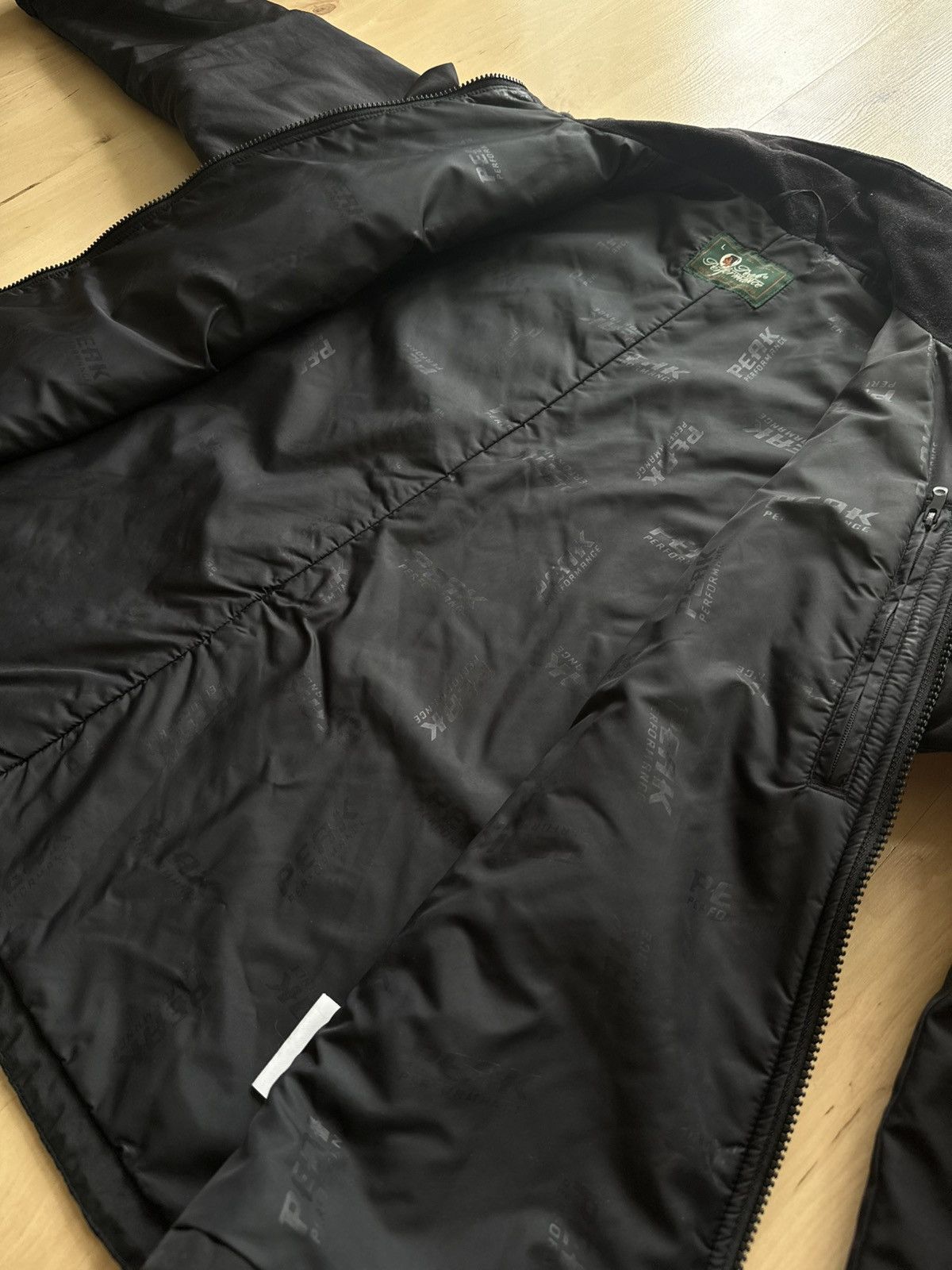 Peak Performance Peak Perfomance short windbreaker jacket Size L / US 10 / IT 46 - 4 Thumbnail