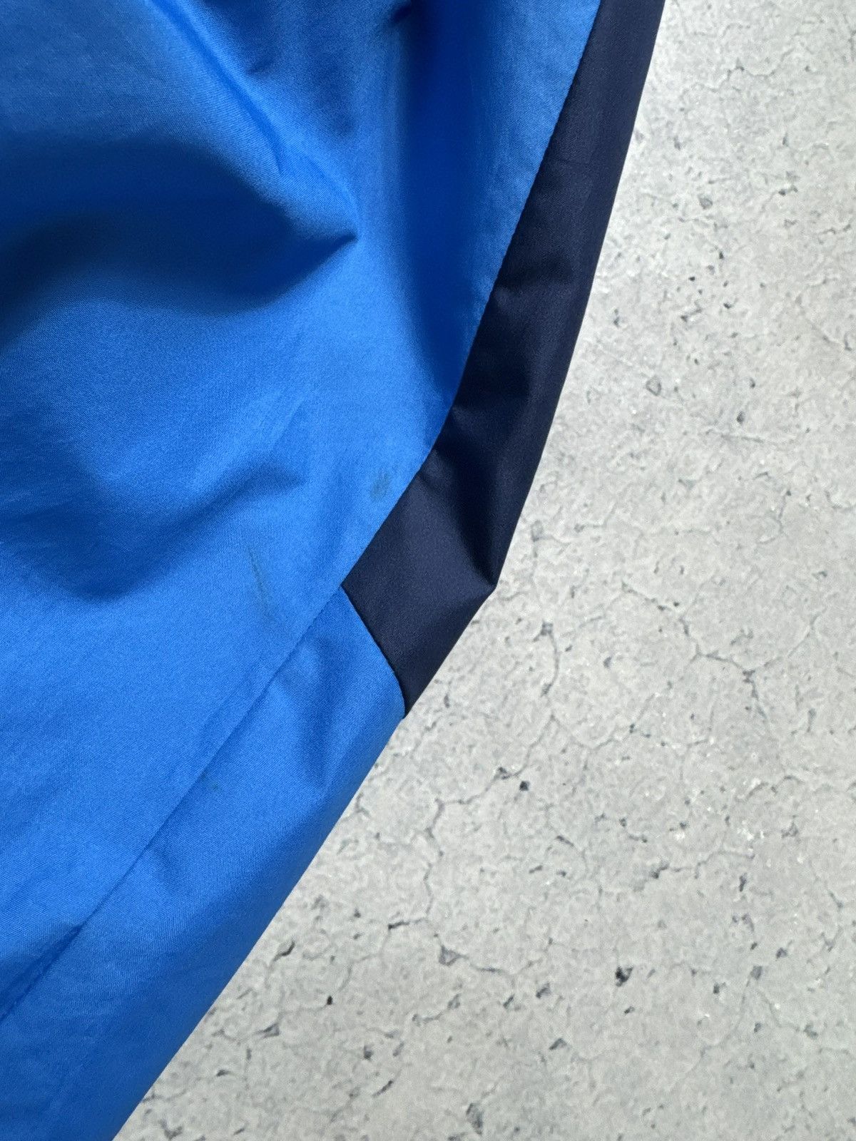 Nike Nike Vintage Nylon Track Suit Jacket & Pants Size S Blue Size US S / EU 44-46 / 1 - 19 Thumbnail