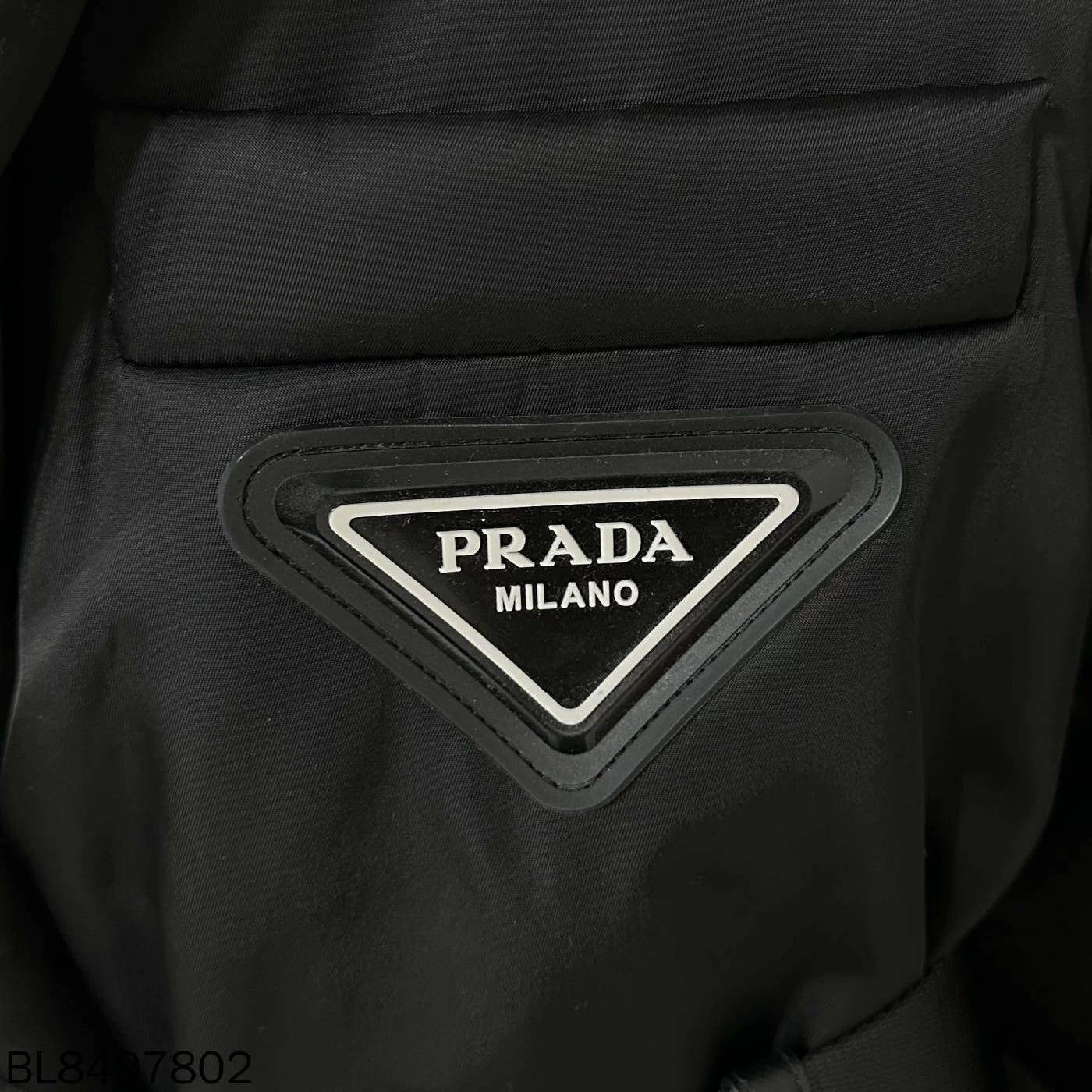 Prada PRADA Nylon Down Jacket w/ Triangle Logo - Size 40 Size M / US 6-8 / IT 42-44 - 7 Thumbnail